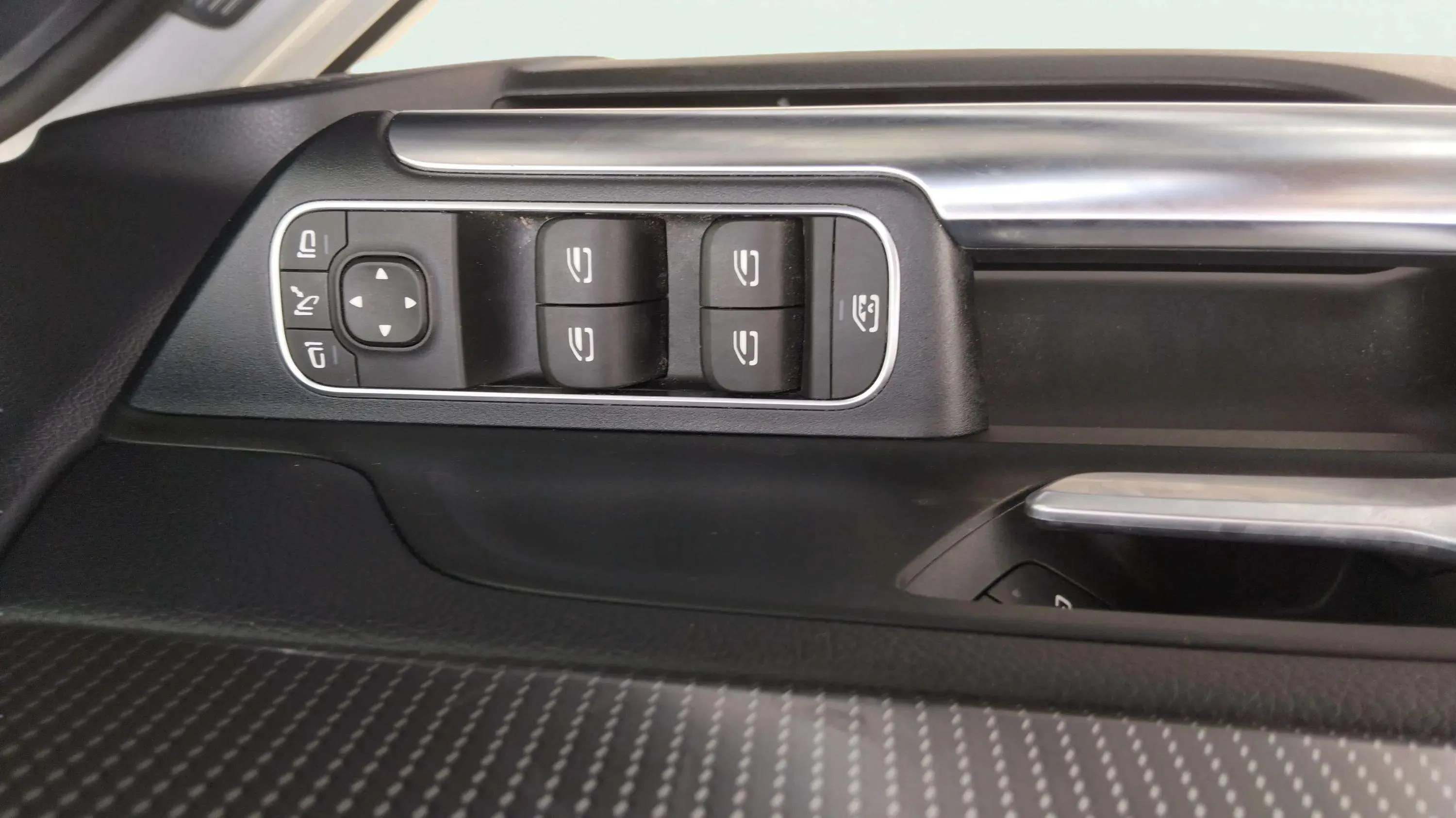 Mercedes-Benz GLA 250 e - foto 15
