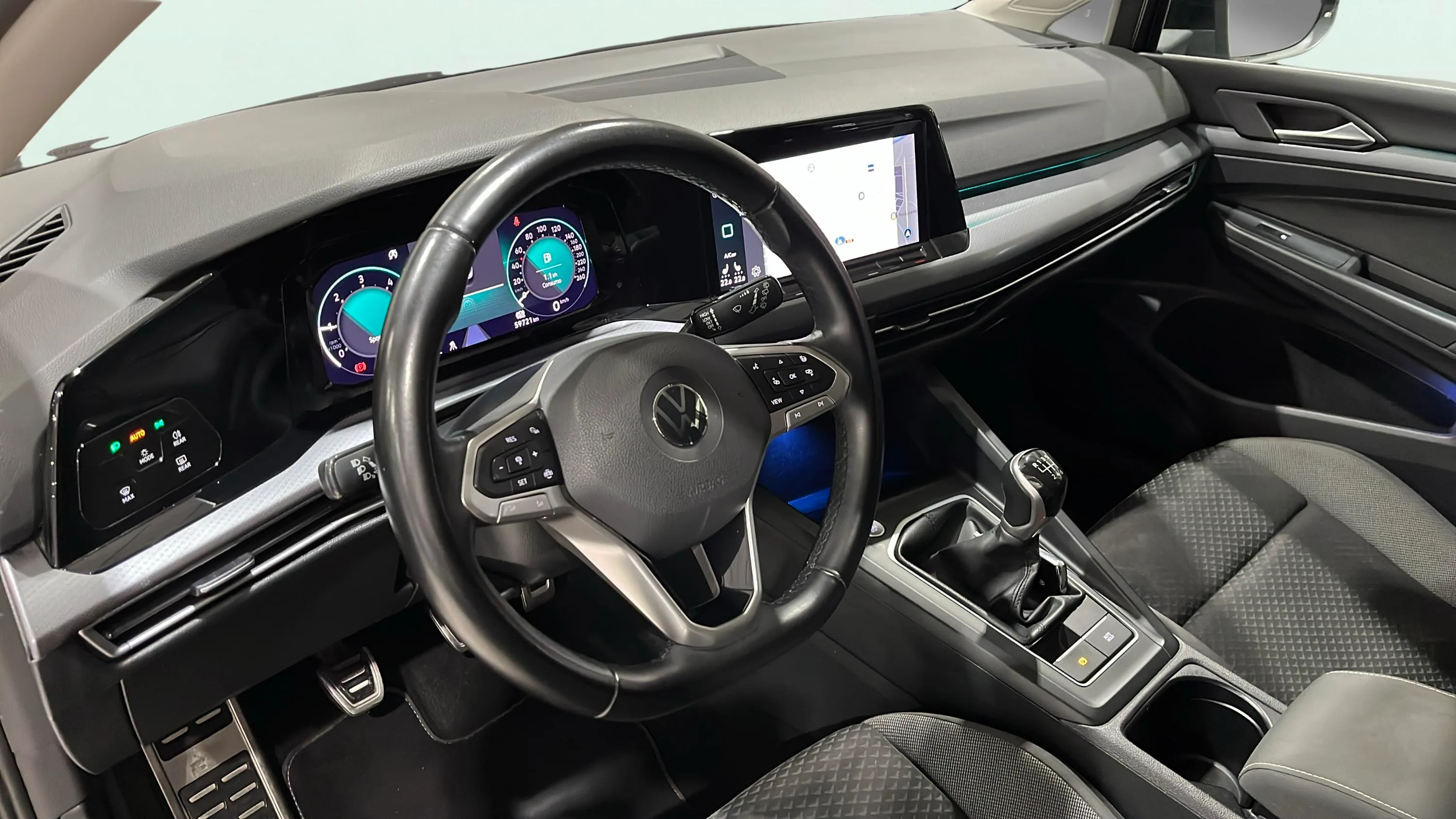 Volkswagen Golf 2.0 TDI - foto 10