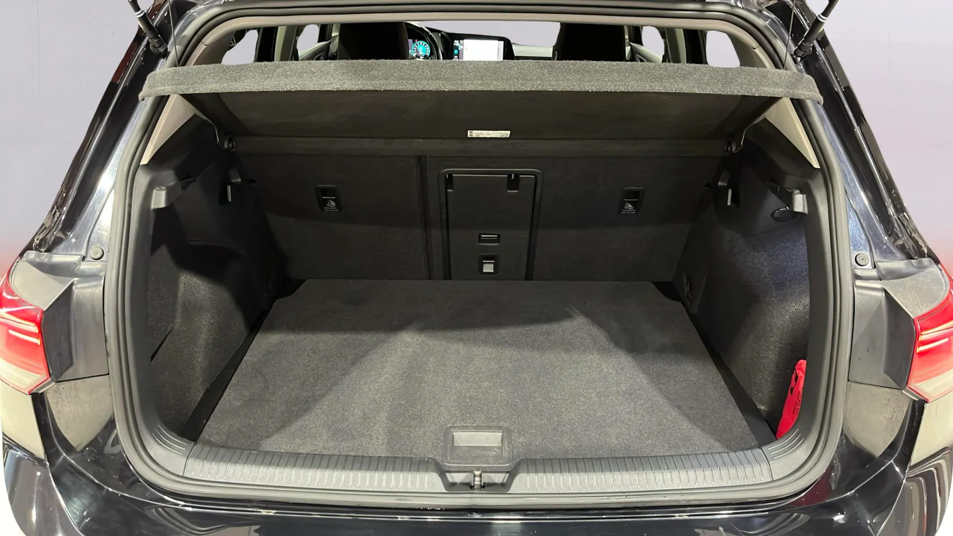 Volkswagen Golf 2.0 TDI - foto 9