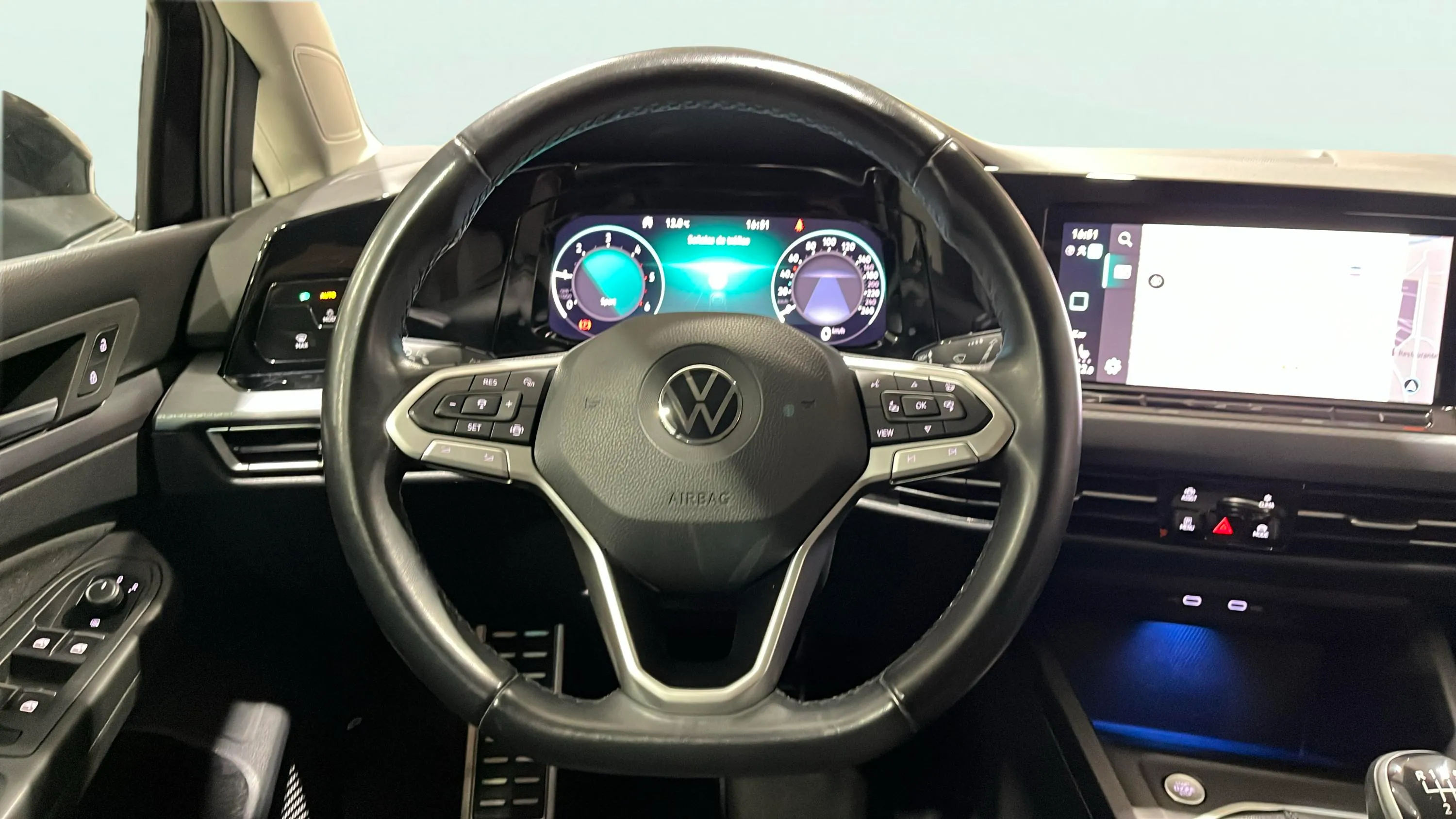 Volkswagen Golf 2.0 TDI - foto 26