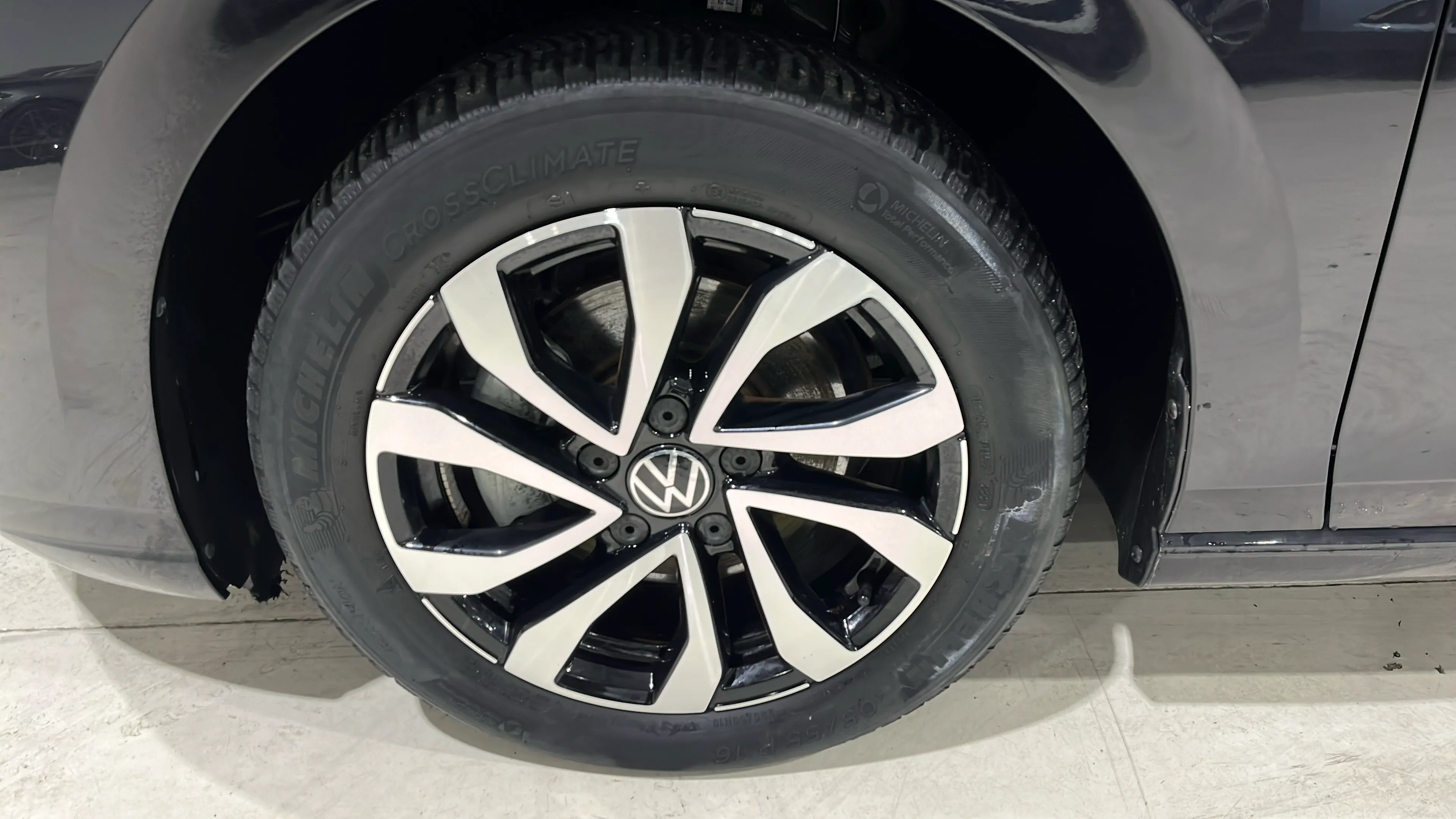 Volkswagen Golf 2.0 TDI - foto 28