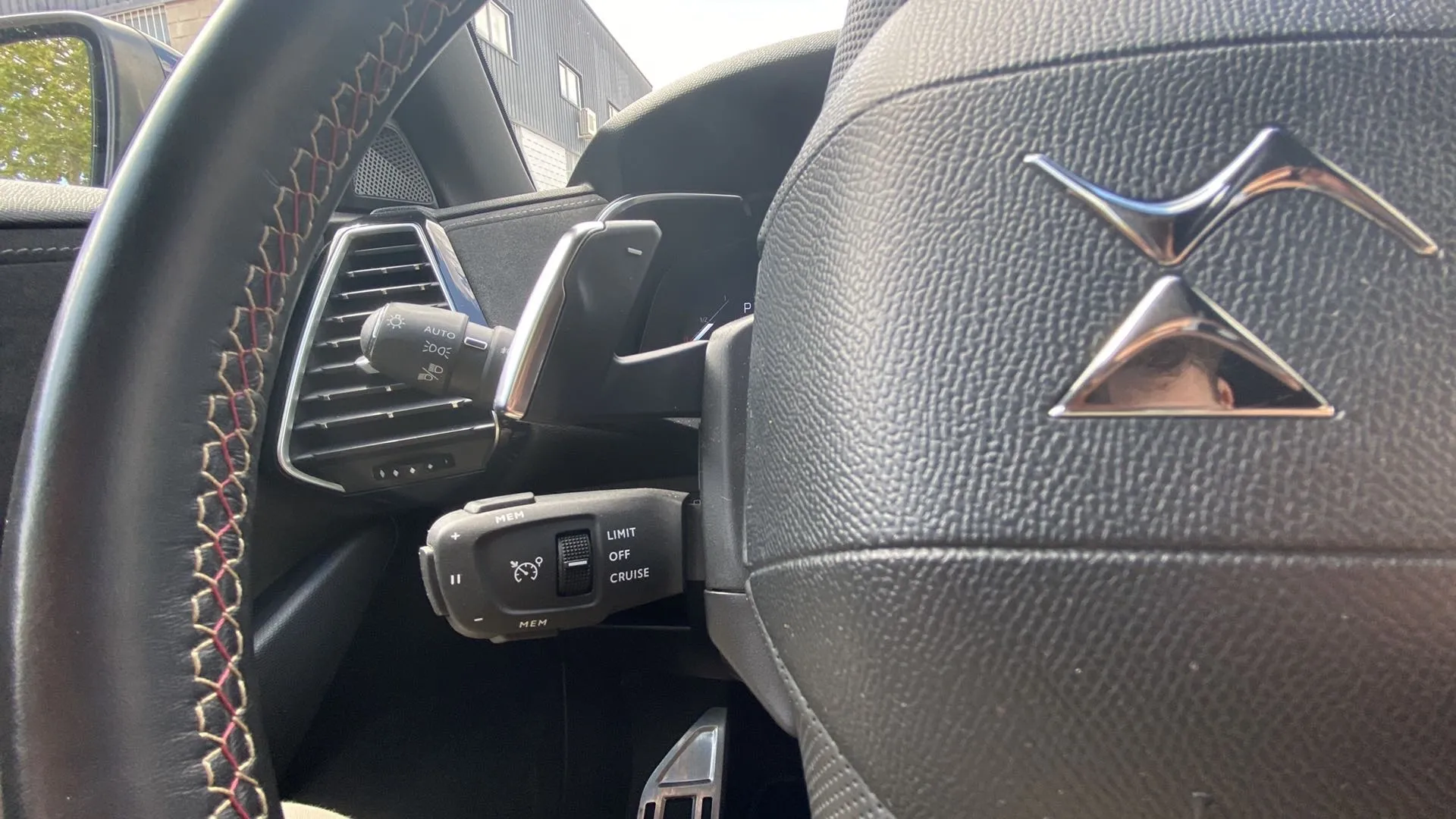 DS DS 7 Crossback 1.6 E-Tense 300 Perf. Line 4WD - foto 23