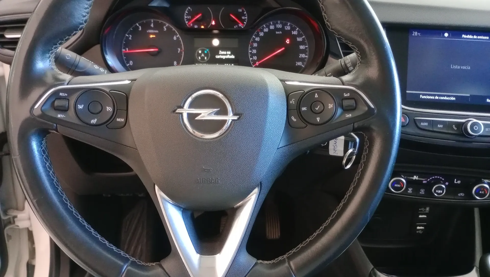 Opel Crossland 1.2 Design Line 120 Aniversario - foto 12