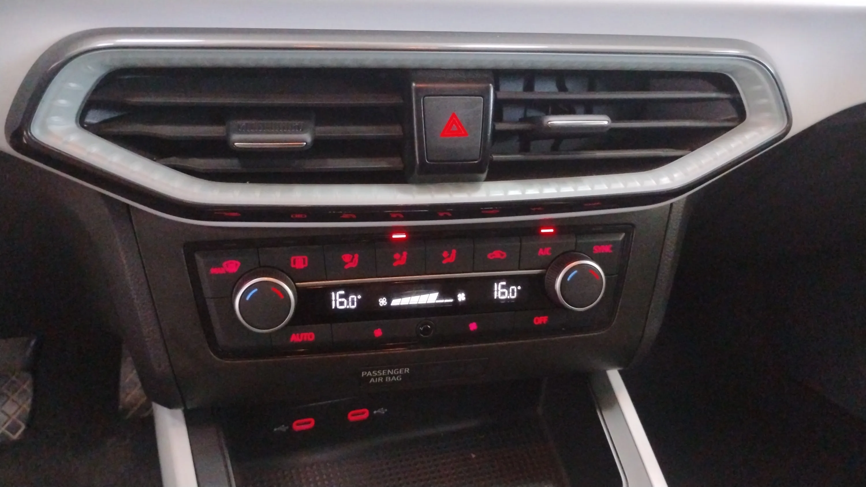 SEAT Ibiza 1.0 TSI Special Edition Xcellence - foto 10