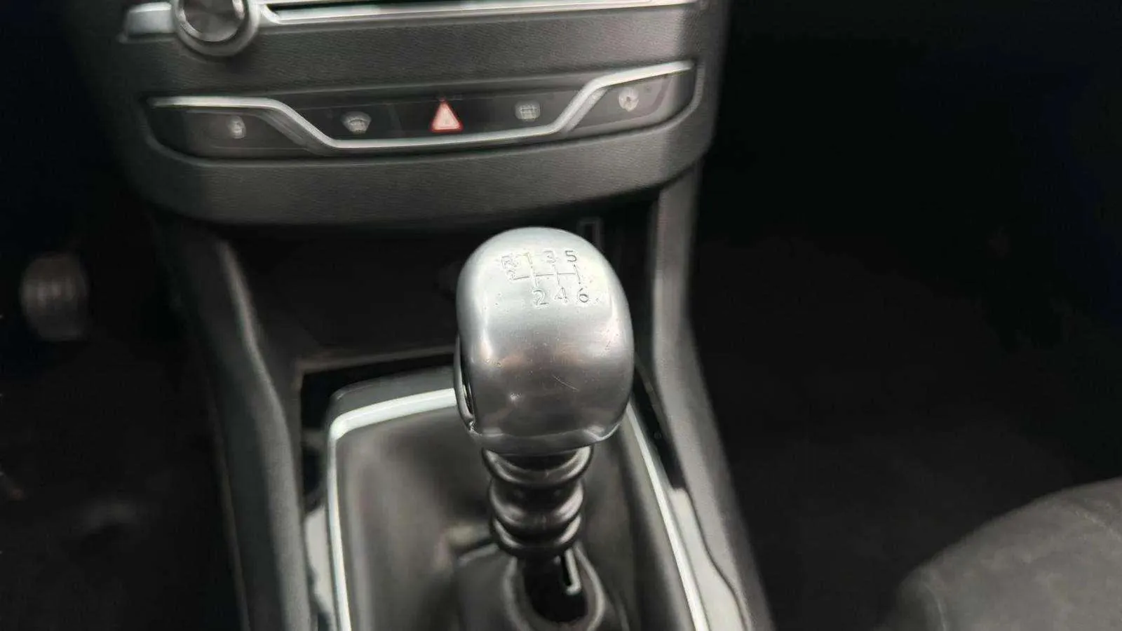 Peugeot 308 SW Style 1.2 PureTech 130 - foto 12