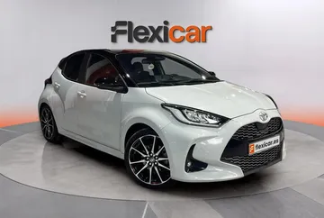 toyota yaris 15 130h gr sport plus hibrido no enchufable automatica martorell 903000000251478
