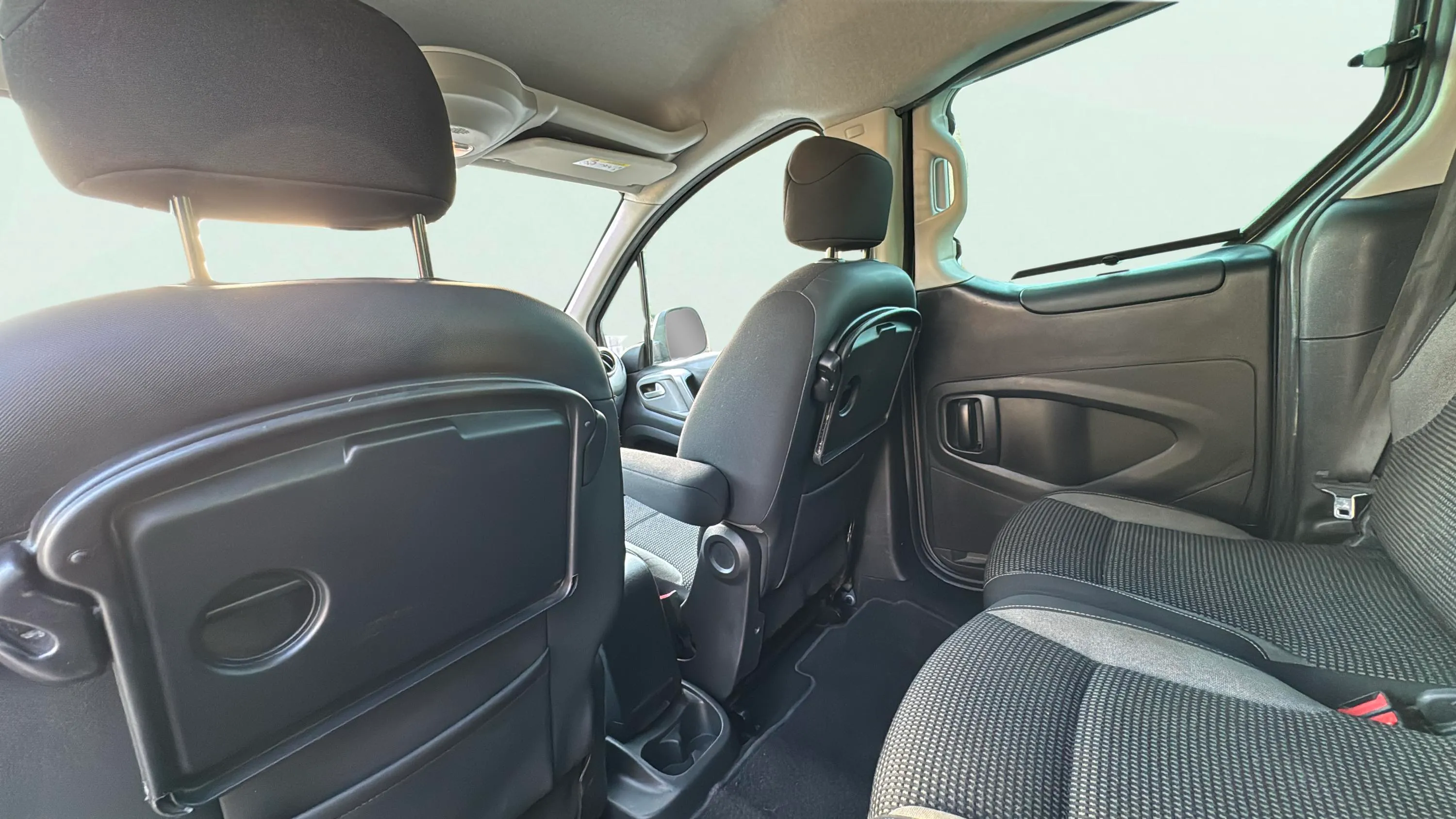 Peugeot Partner Tepee Adventure Ed 1.2 PureTech - foto 14