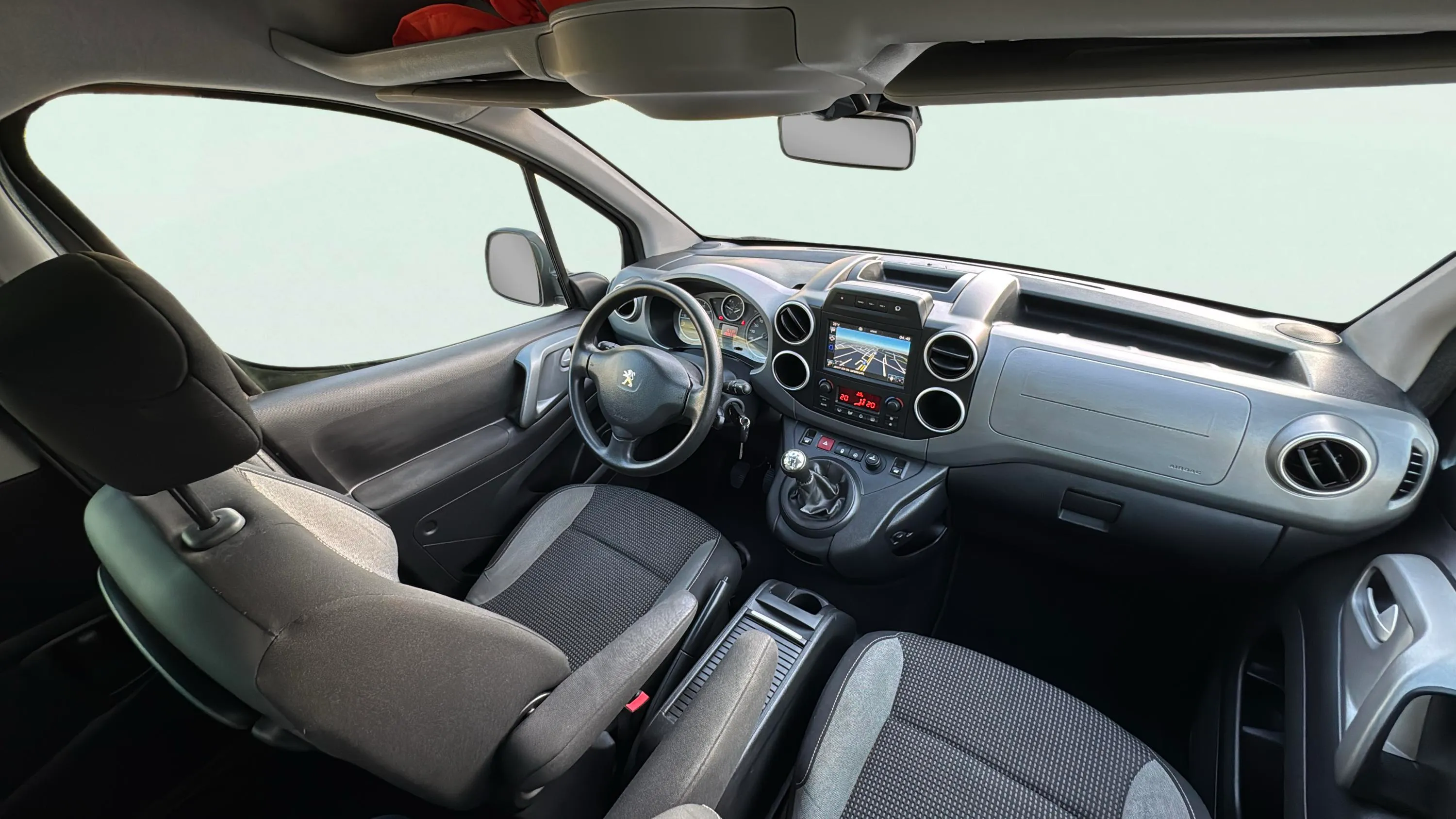 Peugeot Partner Tepee Adventure Ed 1.2 PureTech - foto 12
