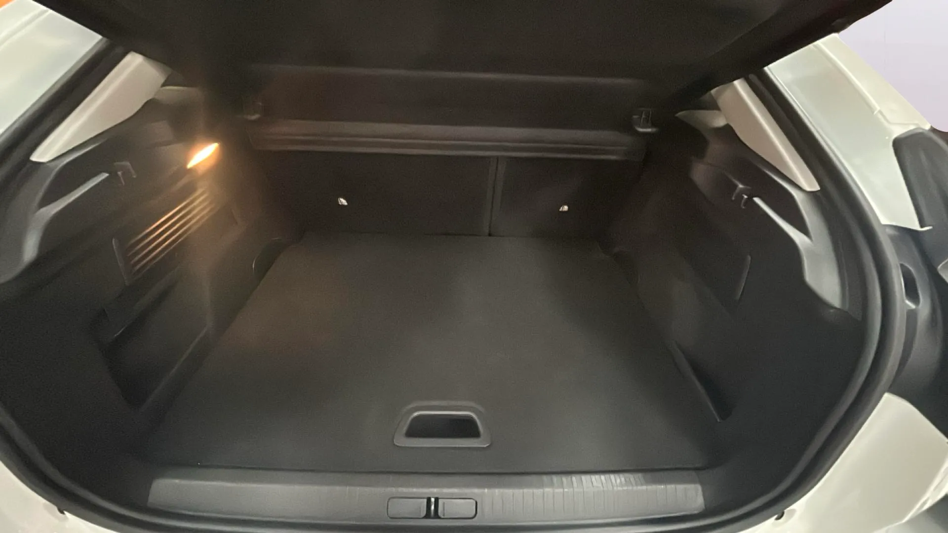 Citroën C4 BlueHDi 130 EAT8 Feel Pack - foto 14