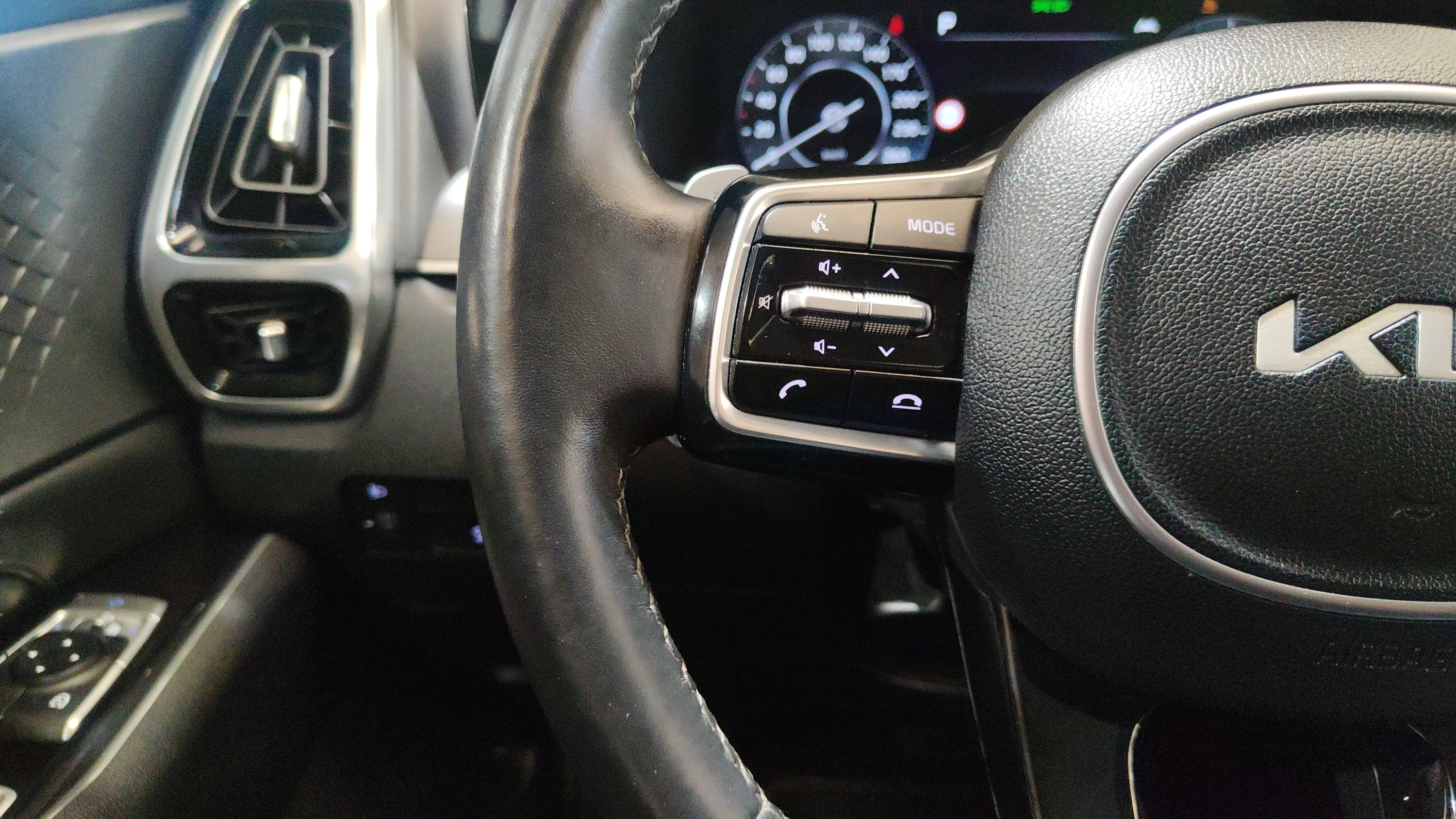 Kia Sorento 2.2 CRDi Emotion DCT 4x2 7 plazas - foto 20