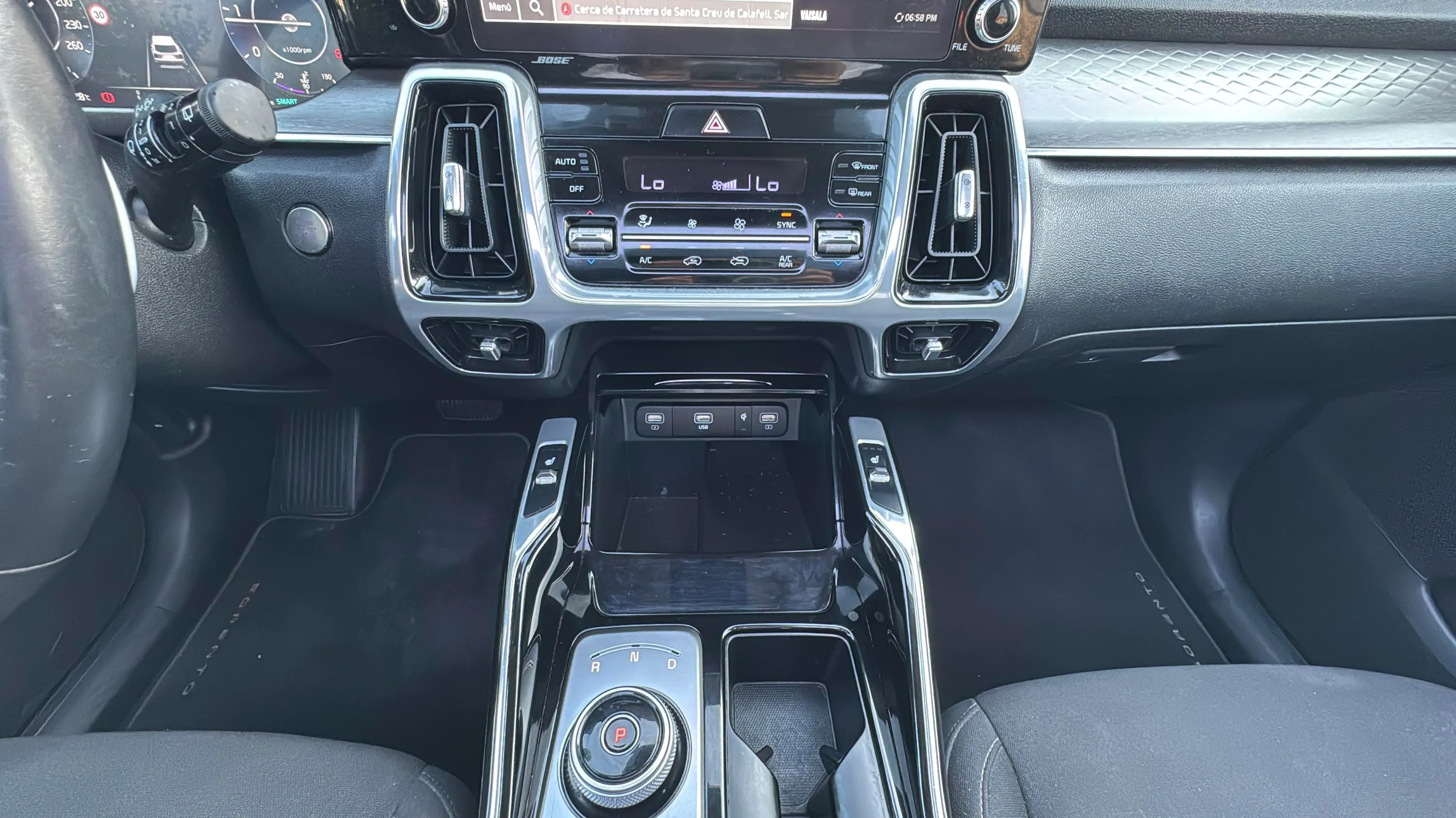 Kia Sorento 2.2 CRDi Emotion DCT 4x2 7 plazas - foto 11