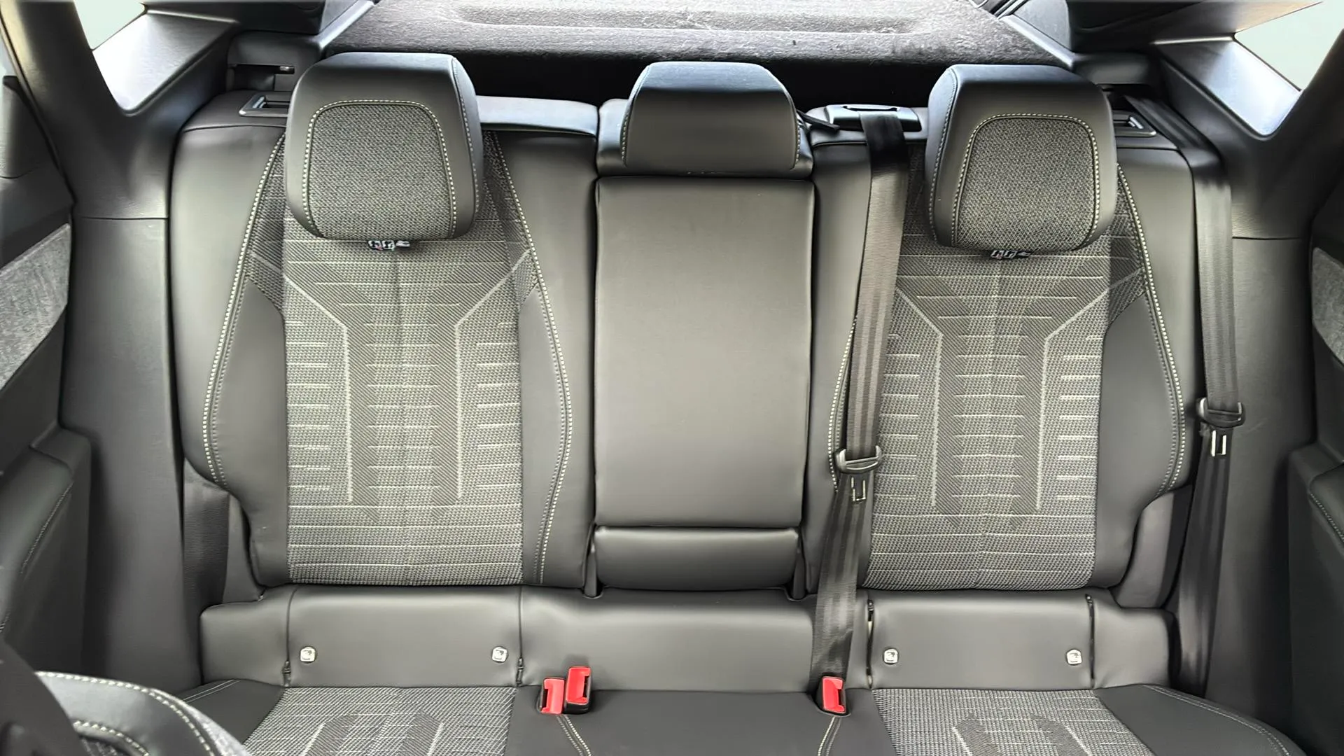 Peugeot 3008 1.2 GT eDCS6 - foto 13