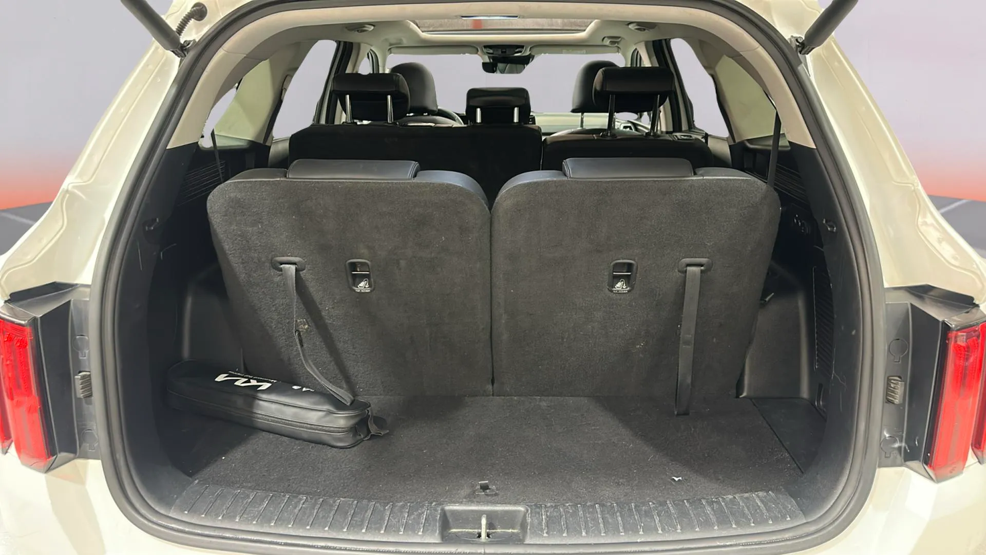 Kia Sorento 1.6 T-GDi HEV Plus Edition 4x2 7 plazas - foto 27