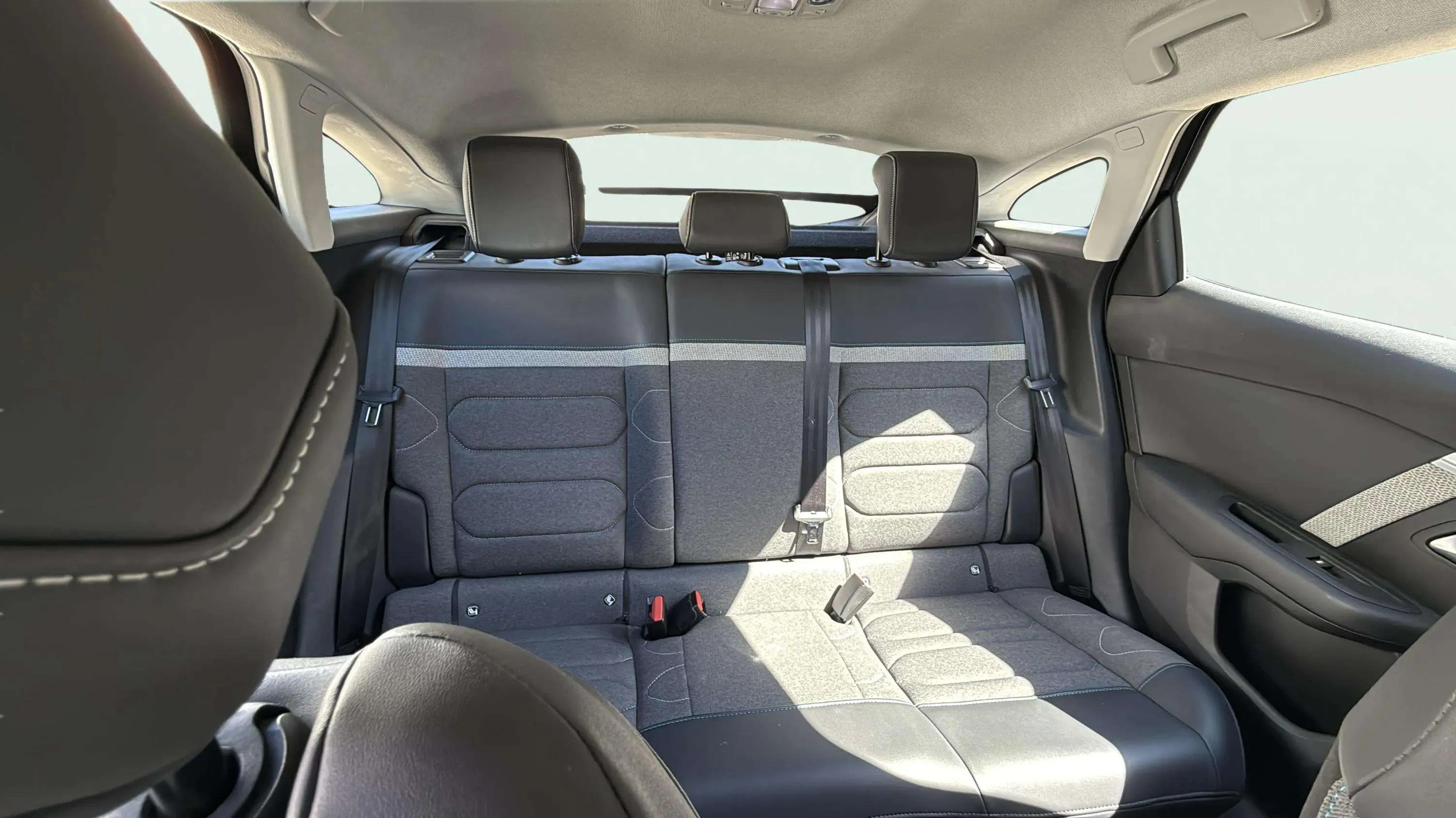 Citroën C4 BlueHDi 110 Feel Pack - foto 17