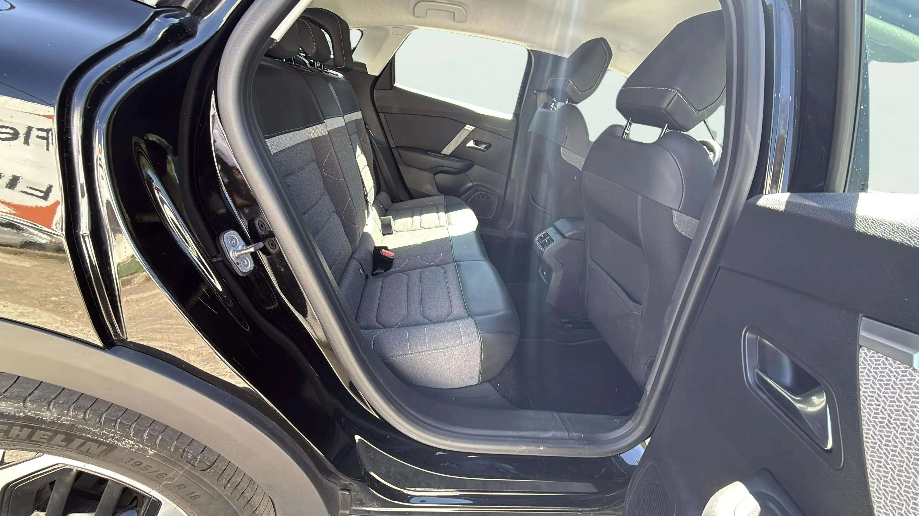 Citroën C4 BlueHDi 110 Feel Pack - foto 15