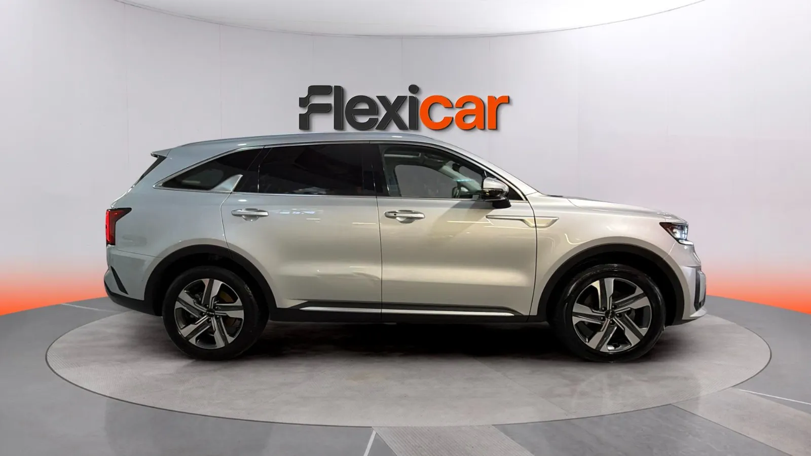 Kia Sorento 1.6 T-GDi HEV Plus Edition 4x2 7 plazas - foto 2