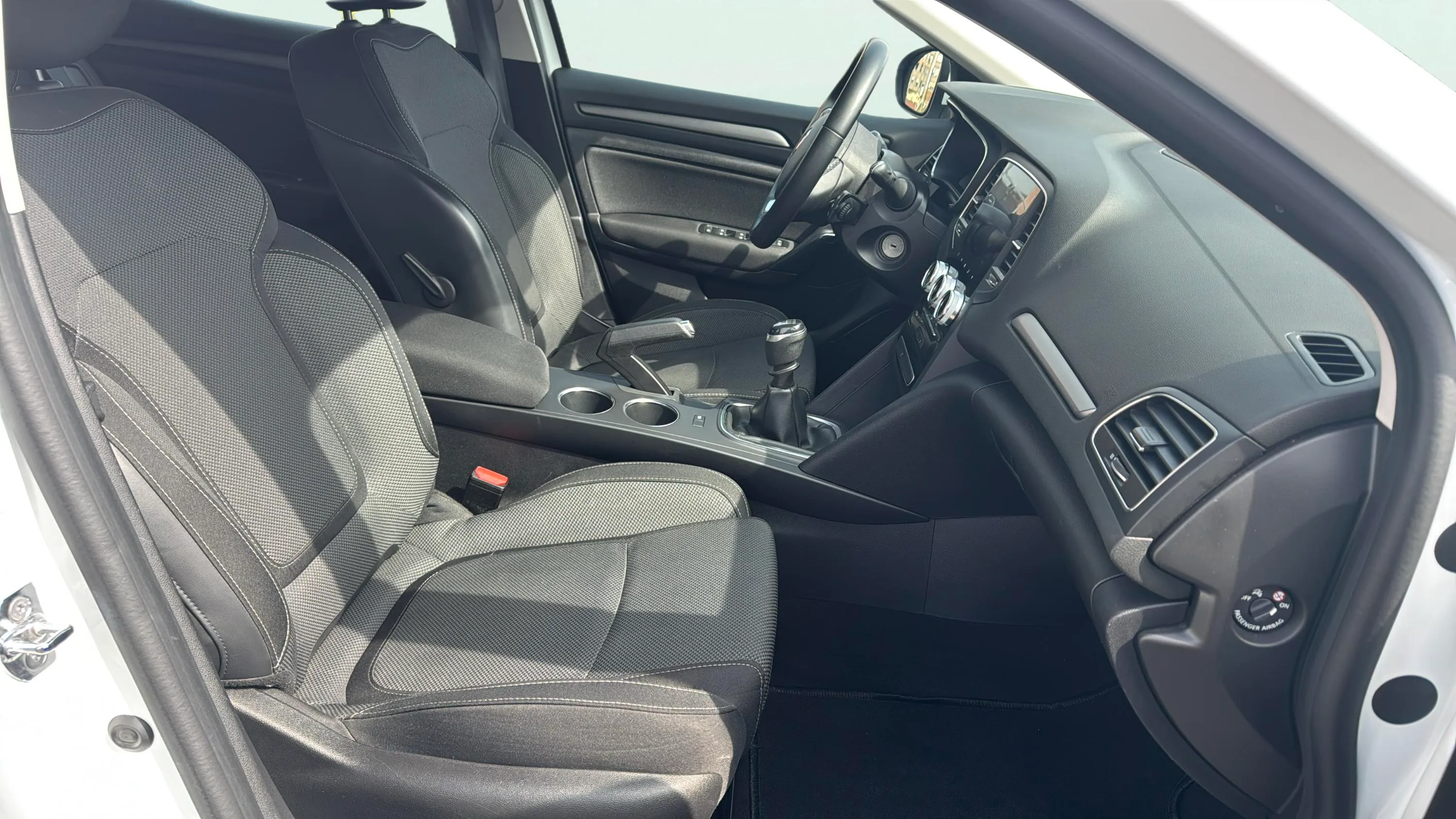 Renault Mégane Intens TCe GPF - foto 14