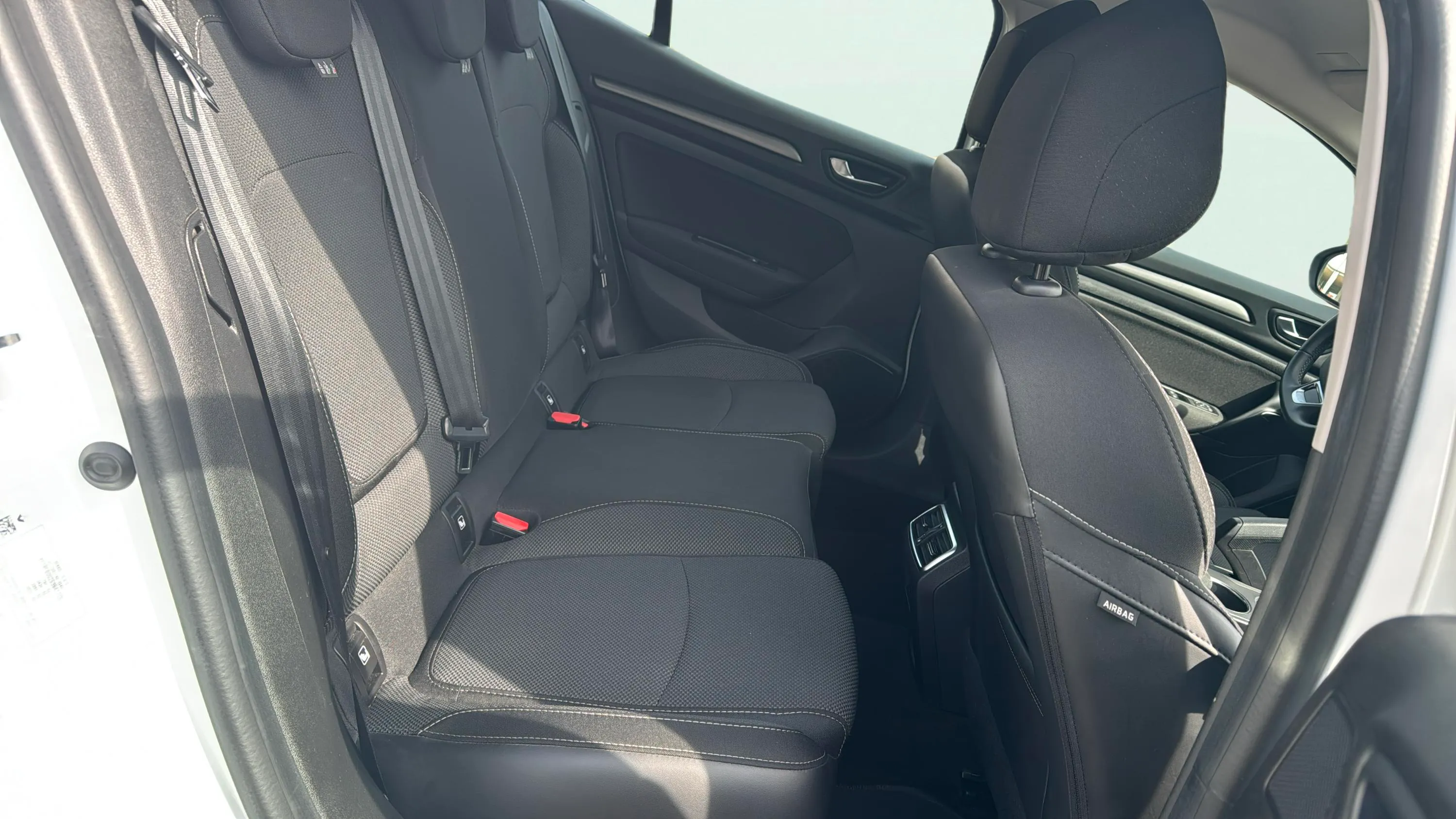 Renault Mégane Intens TCe GPF - foto 15