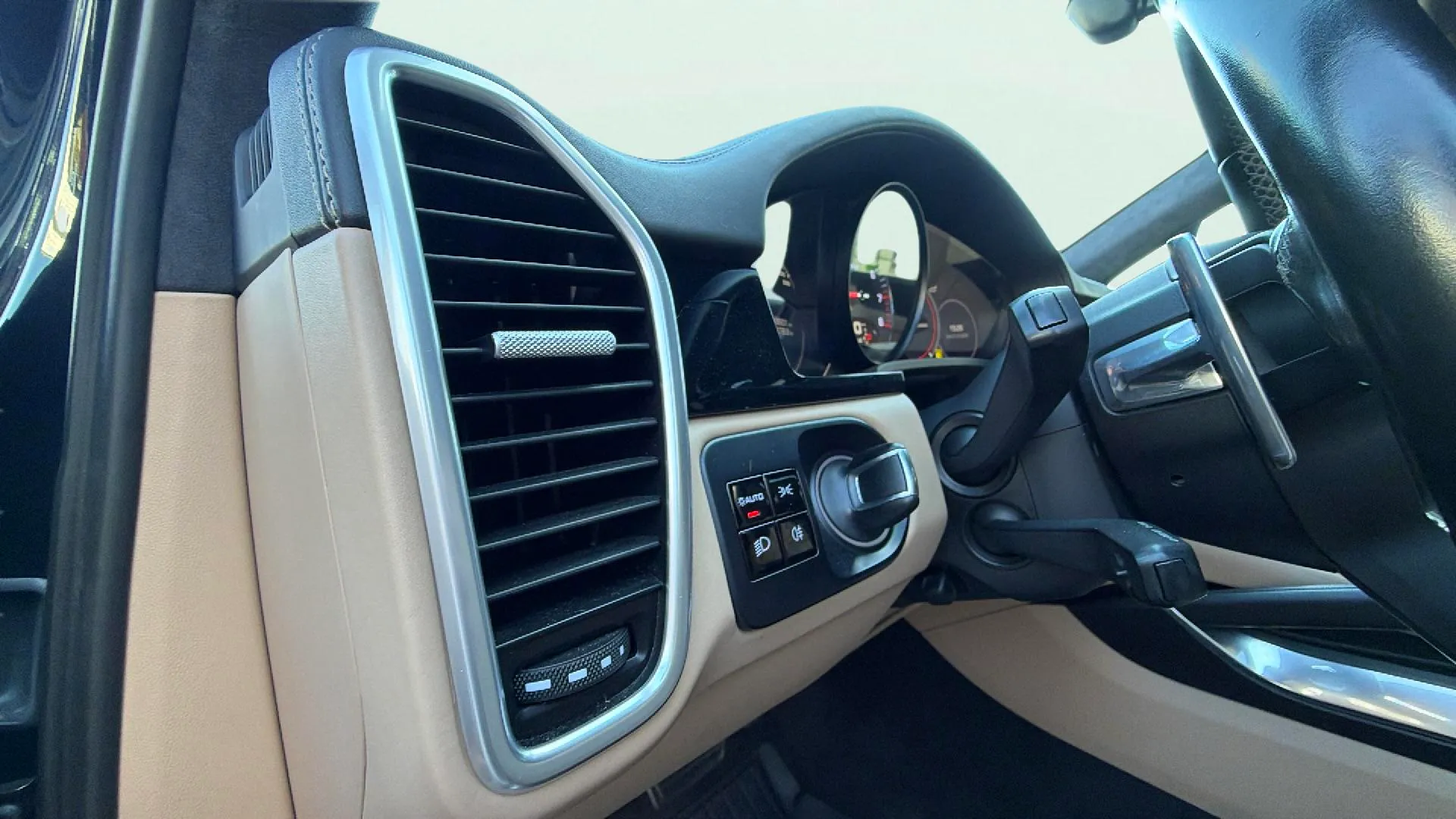 Porsche Cayenne Turbo - foto 27