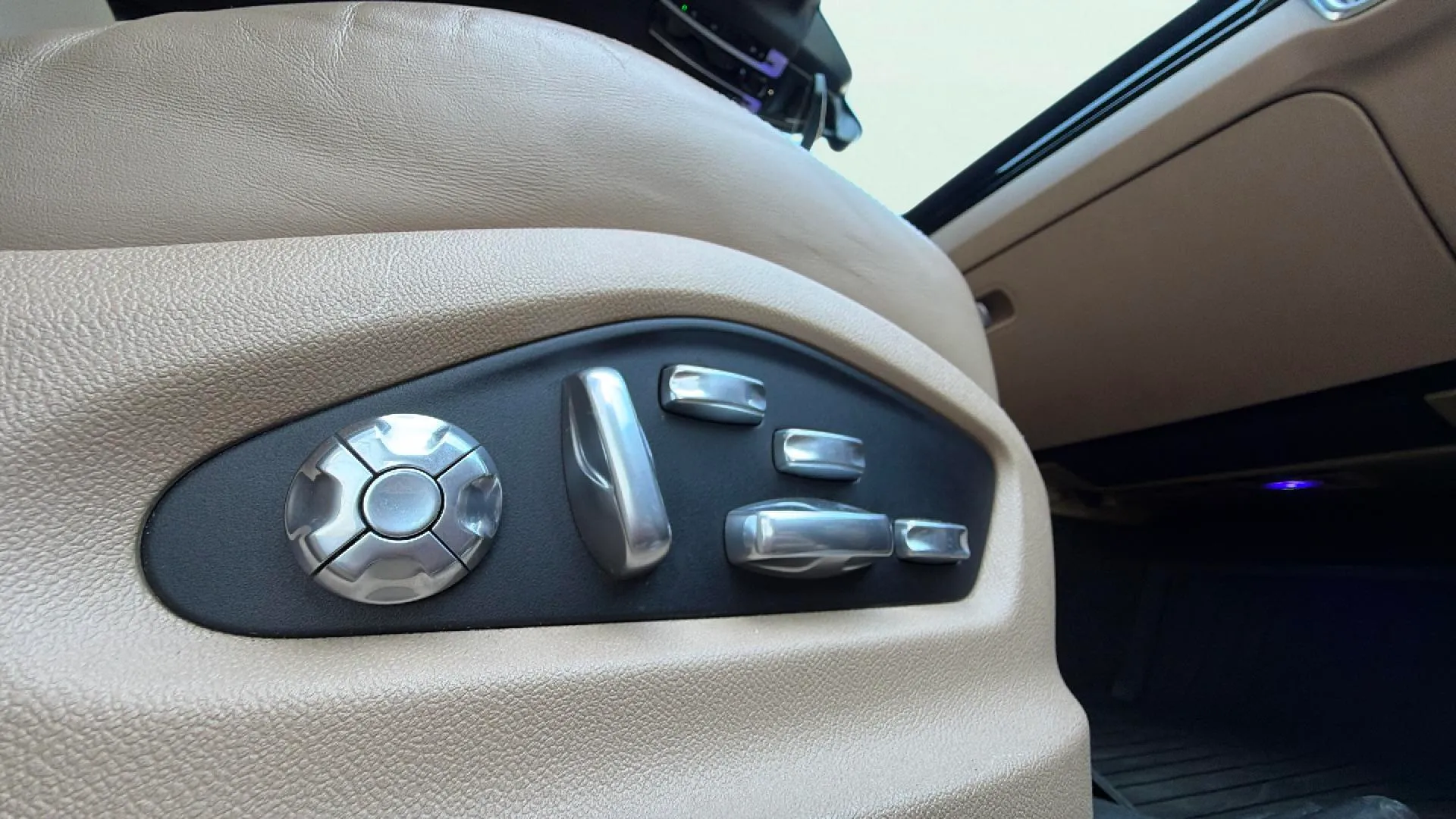 Porsche Cayenne Turbo - foto 36