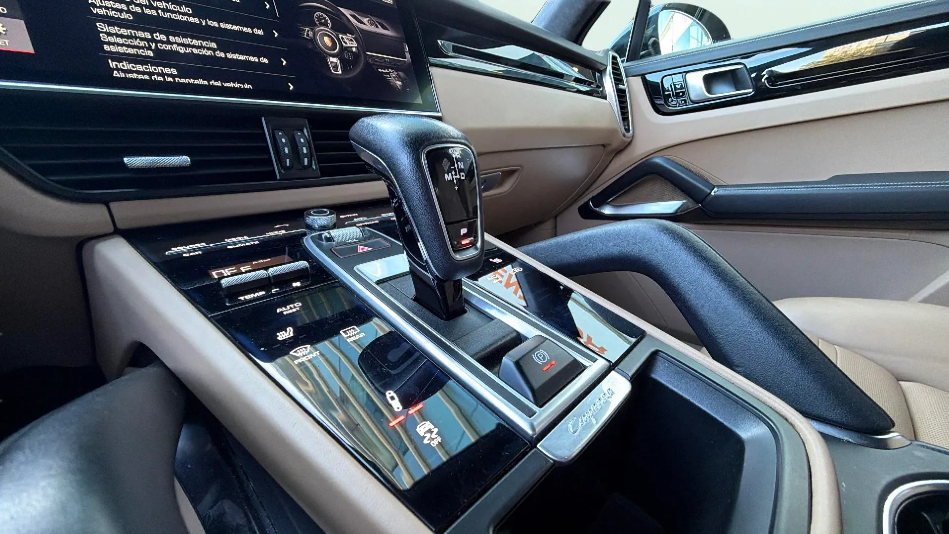 Porsche Cayenne Turbo - foto 26