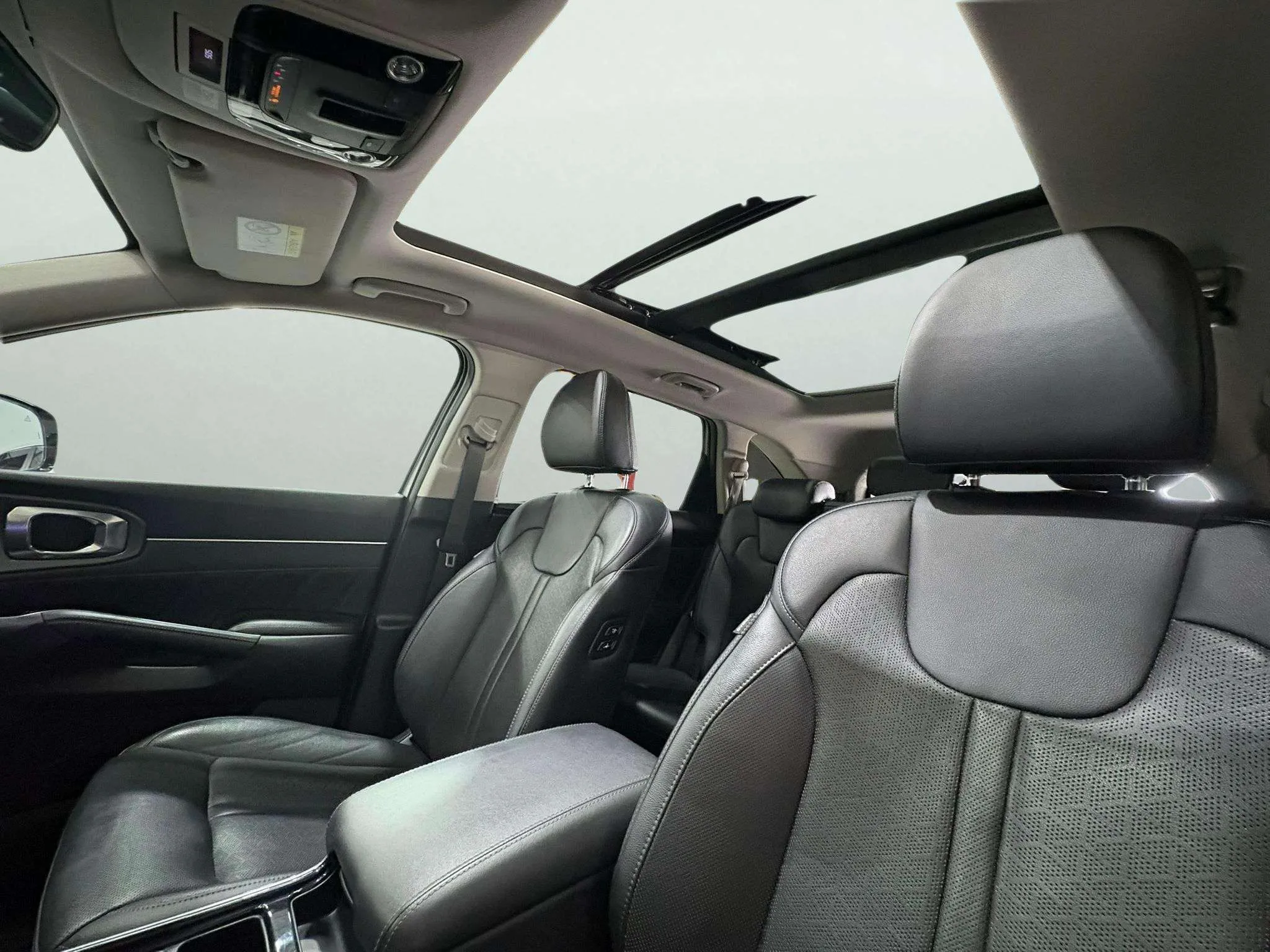 Kia Sorento 1.6 T-GDi HEV Plus Edition 4x2 7 plazas - foto 13