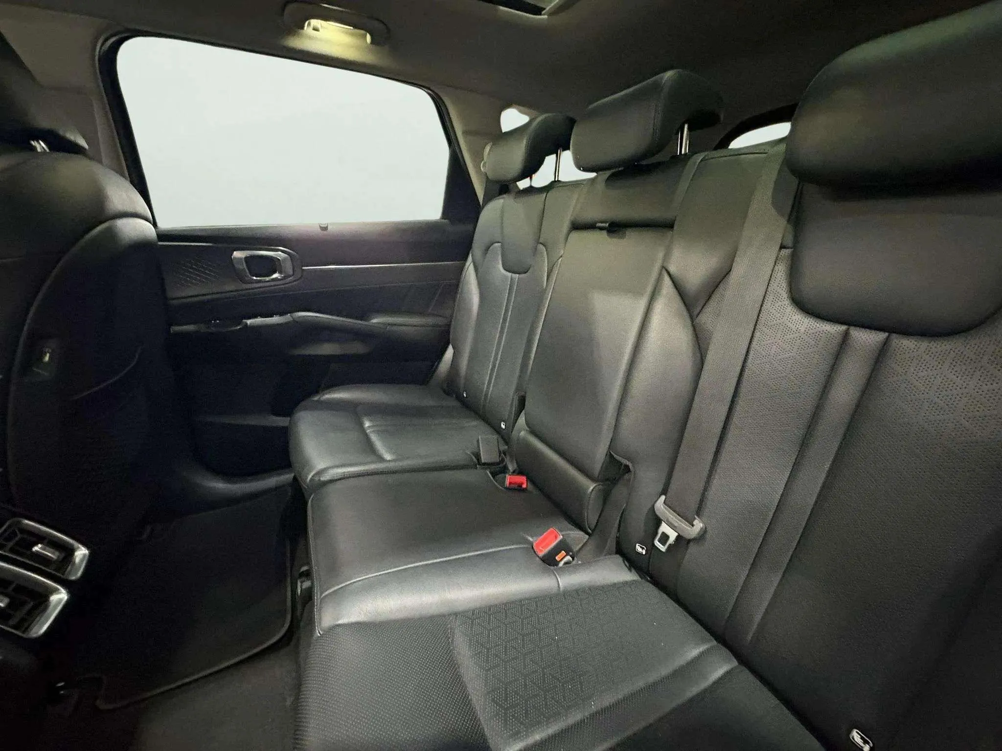 Kia Sorento 1.6 T-GDi HEV Plus Edition 4x2 7 plazas - foto 23