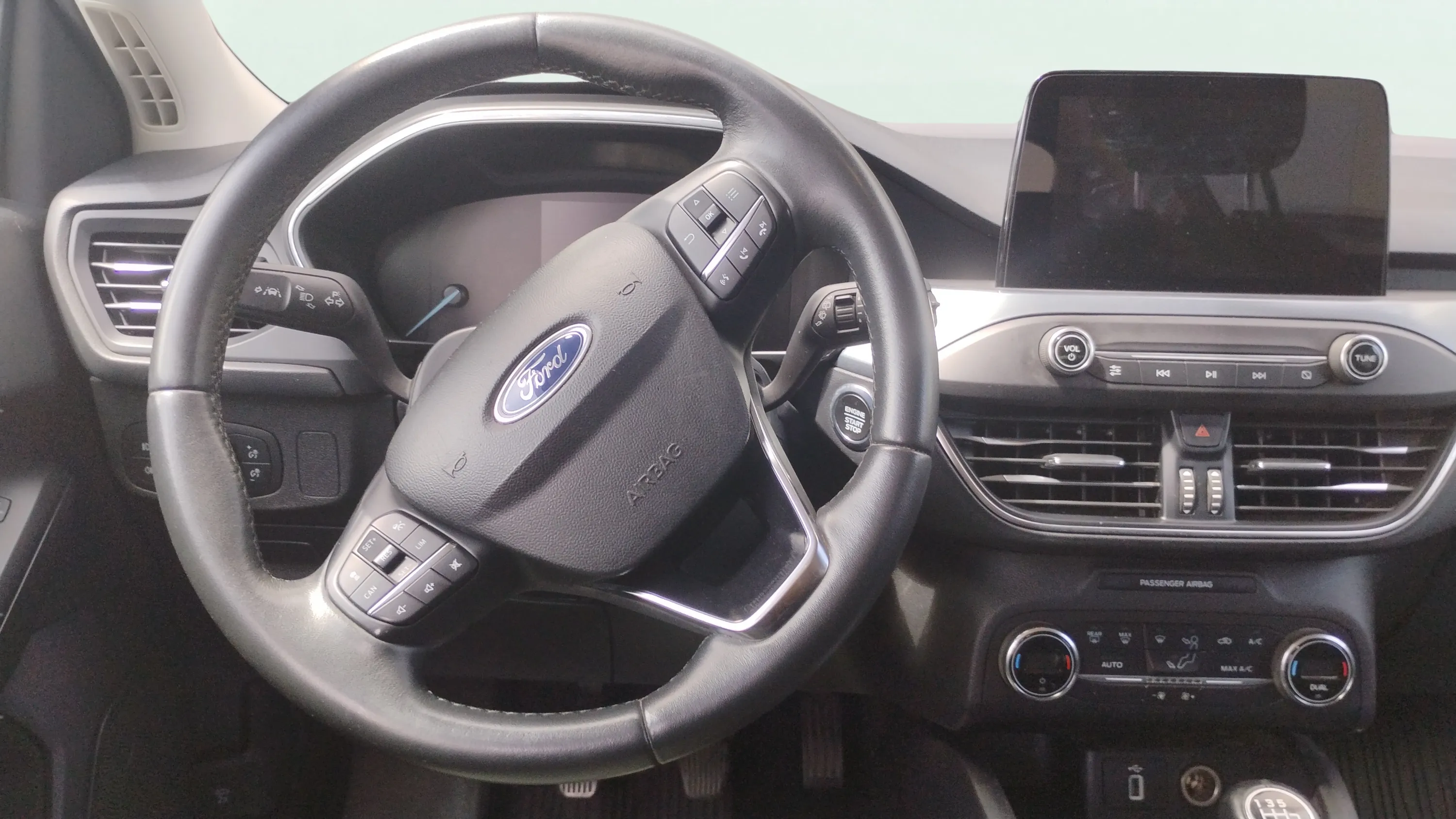 Ford Focus 1.0 EcoBoost Active - foto 8