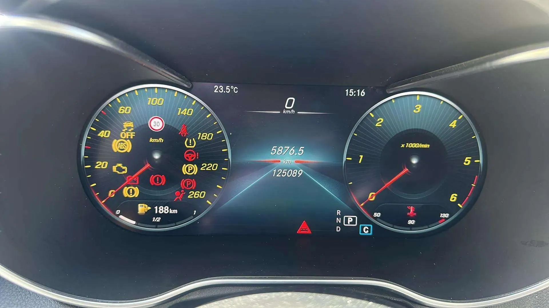 Mercedes-Benz GLC 220 d 4MATIC - foto 10