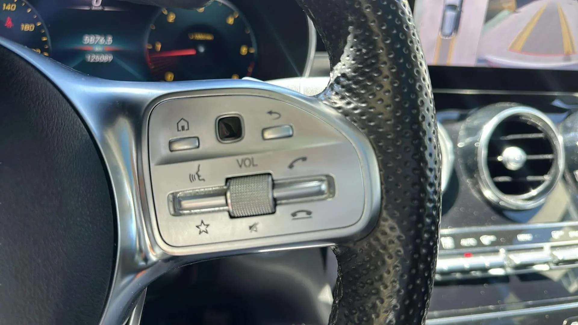 Mercedes-Benz GLC 220 d 4MATIC - foto 13
