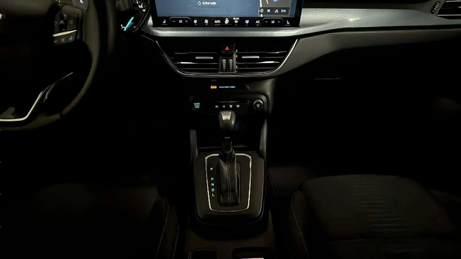 Ford Focus 1.0 EcoBoost MHEV Active - foto 21
