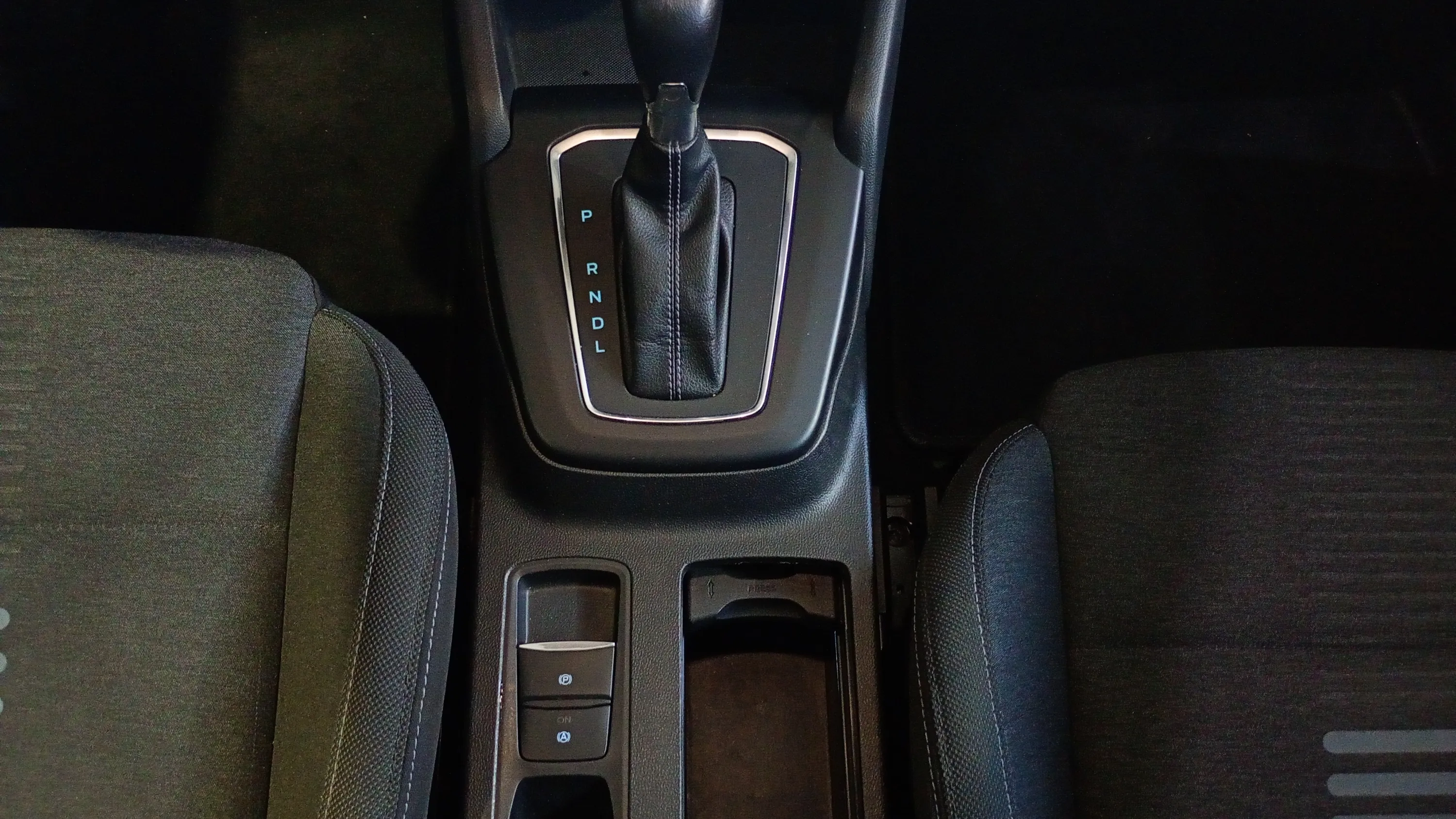 Ford Focus 1.0 EcoBoost MHEV Active - foto 16