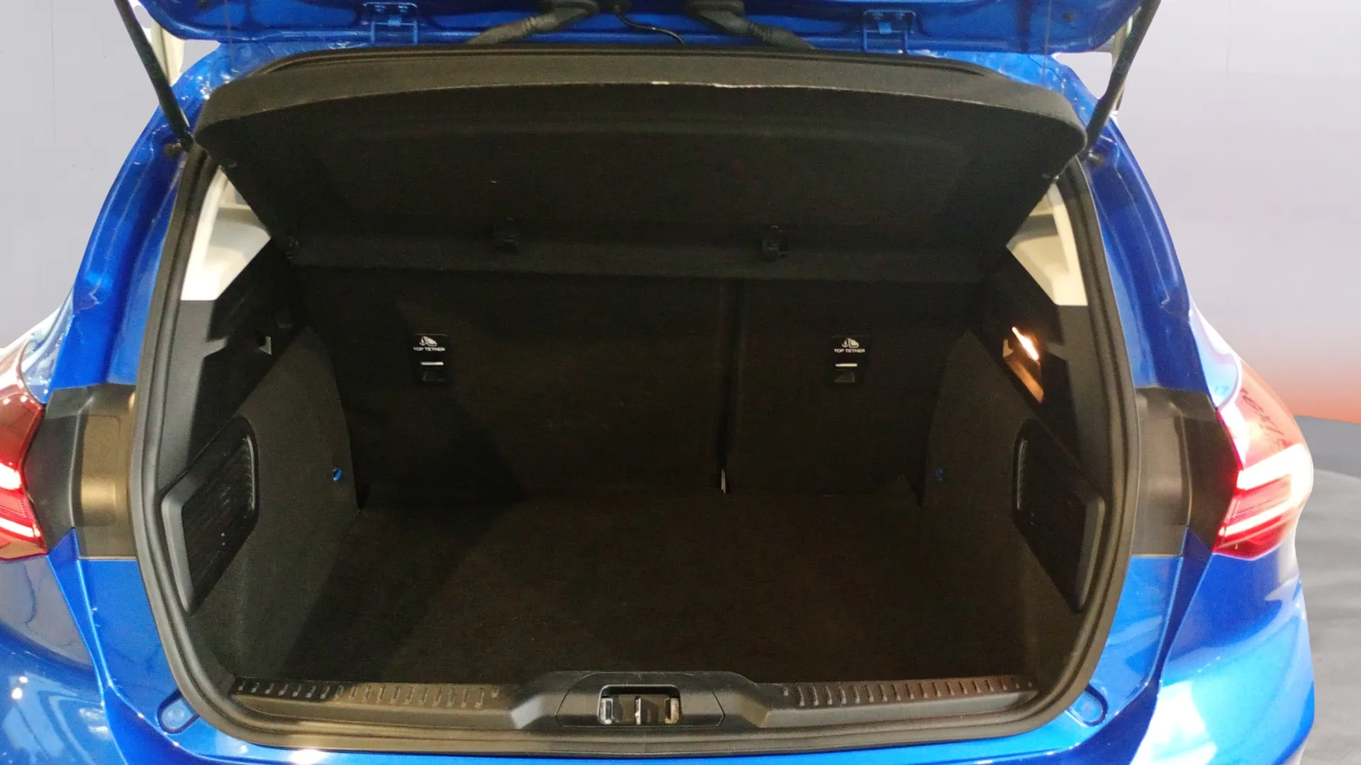 Ford Focus 1.0 EcoBoost MHEV Active - foto 20