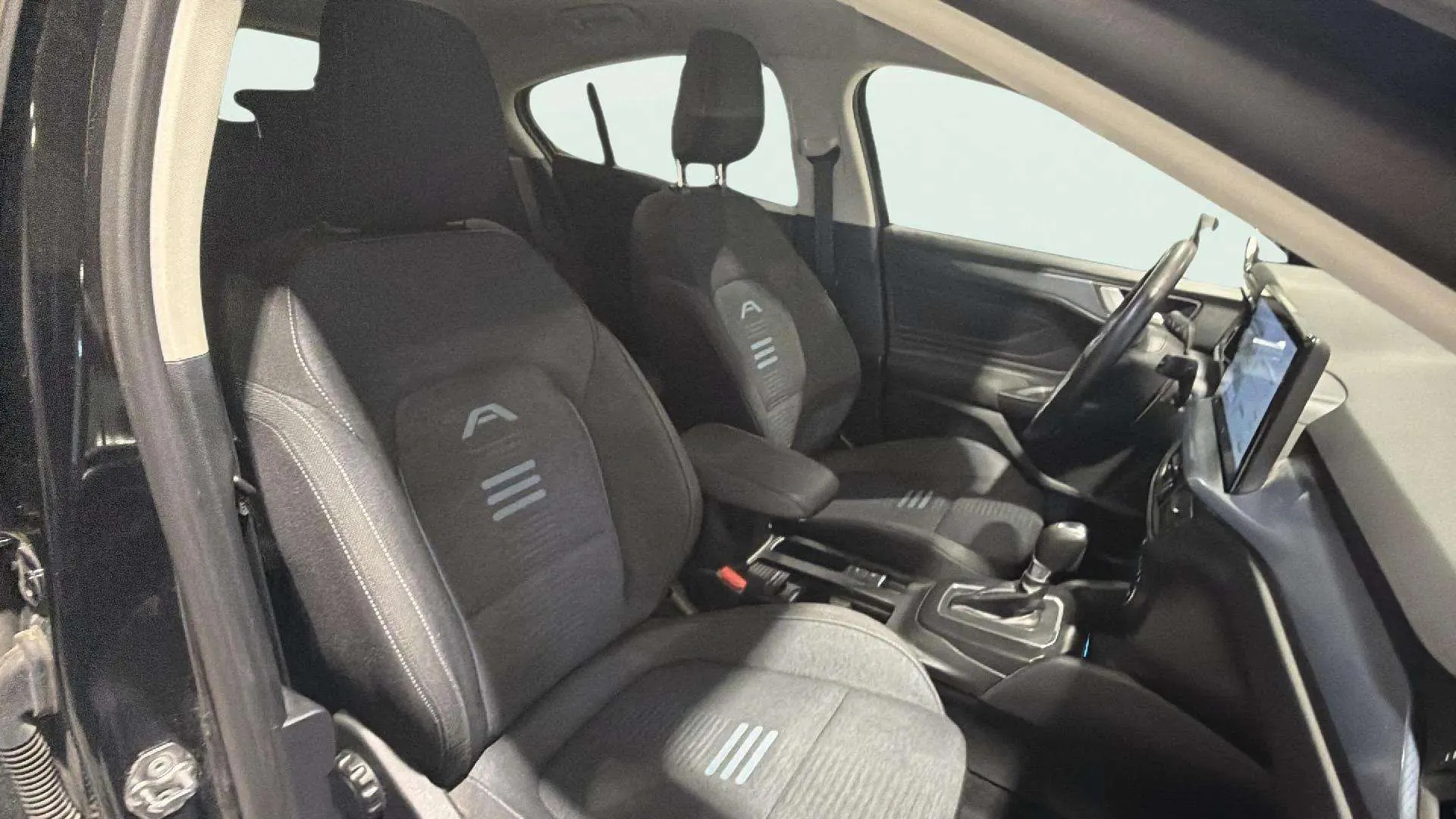 Ford Focus 1.0 EcoBoost MHEV Active - foto 15