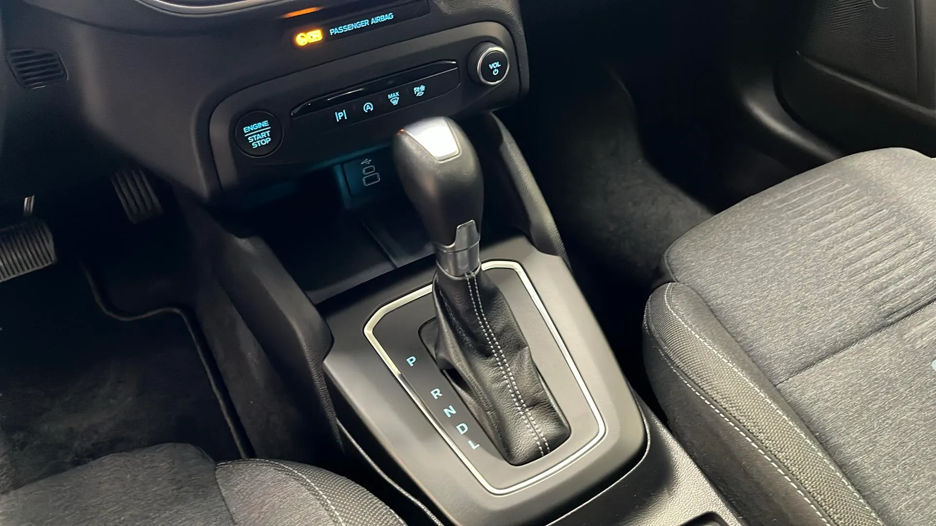 Ford Focus 1.0 EcoBoost MHEV Active - foto 22