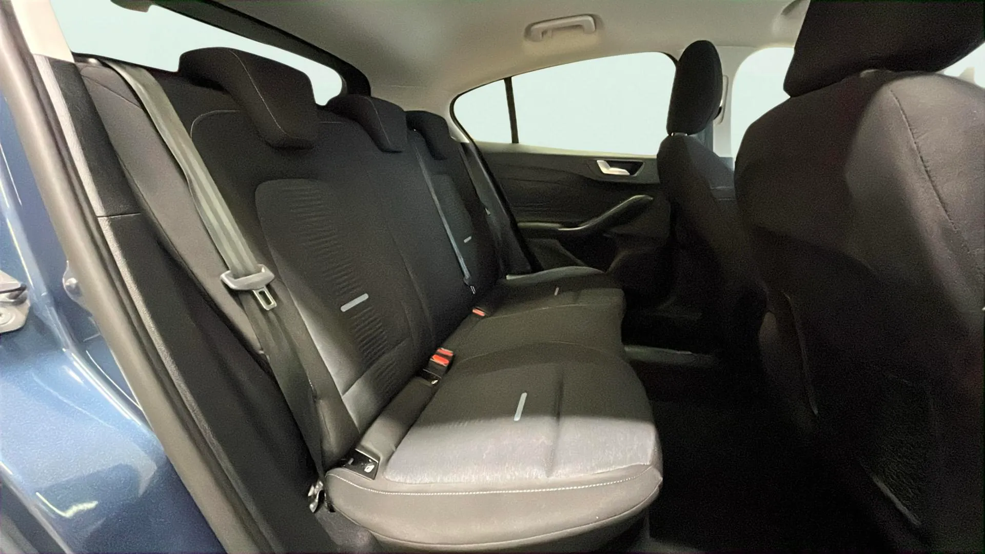 Ford Focus 1.0 EcoBoost MHEV Active - foto 15