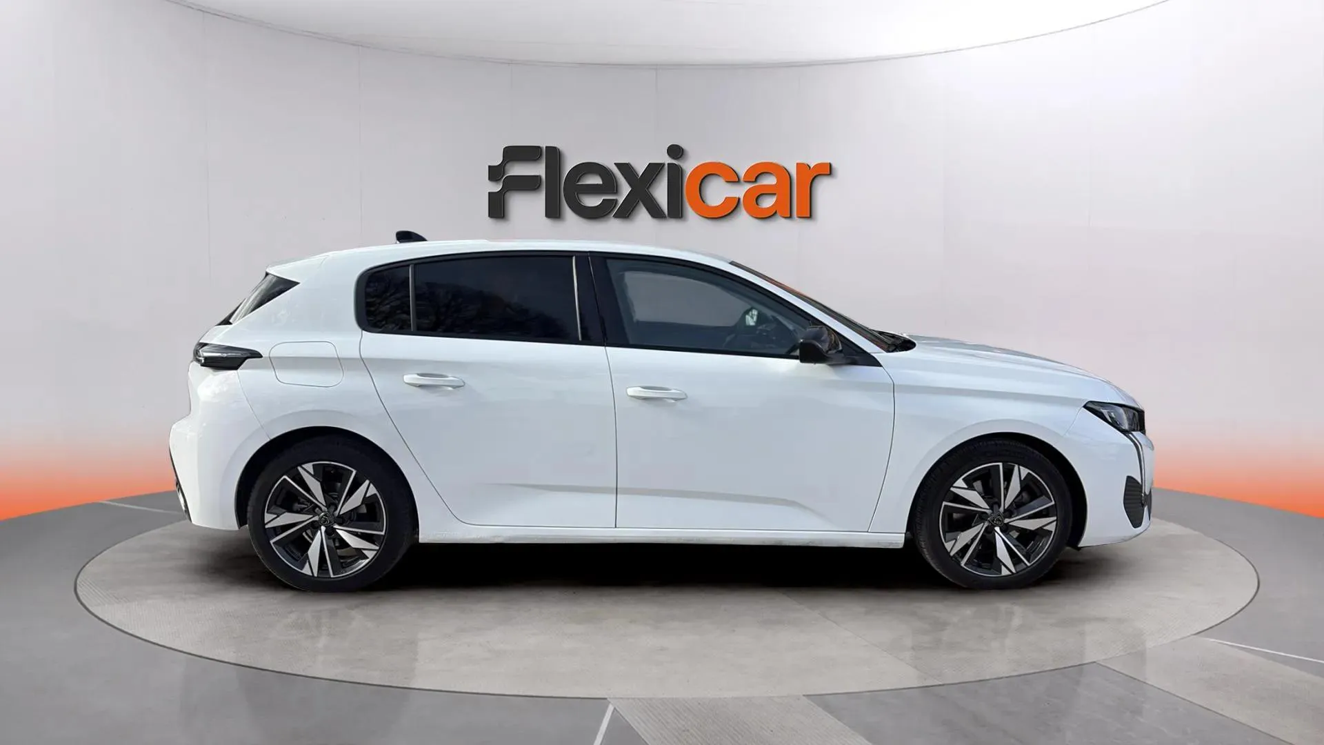 Peugeot 308 Allure BlueHDi 130 EAT8 - foto 7