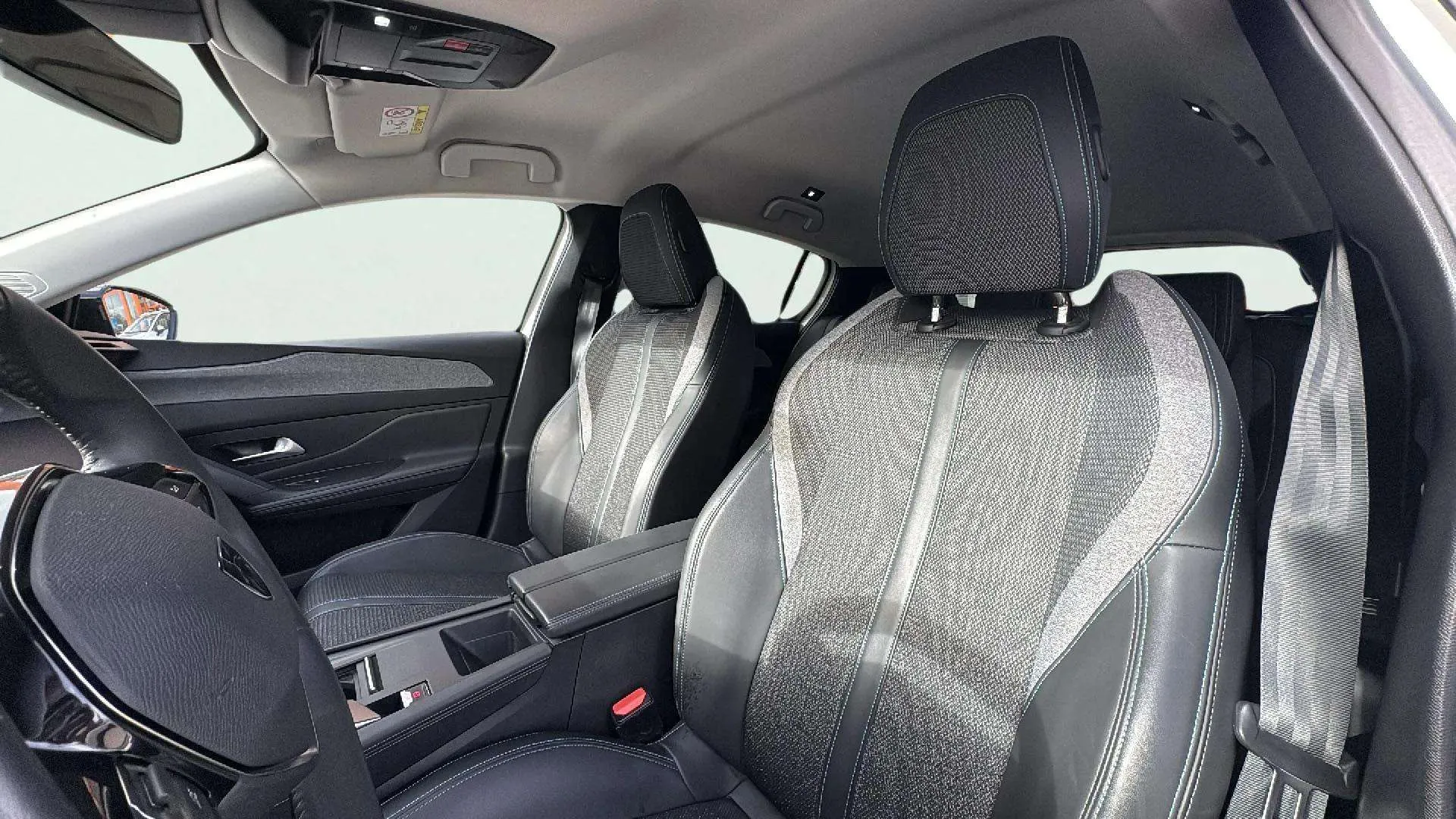 Peugeot 308 Allure BlueHDi 130 EAT8 - foto 9