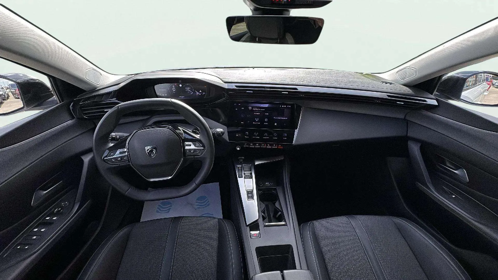 Peugeot 308 Allure BlueHDi 130 EAT8 - foto 12
