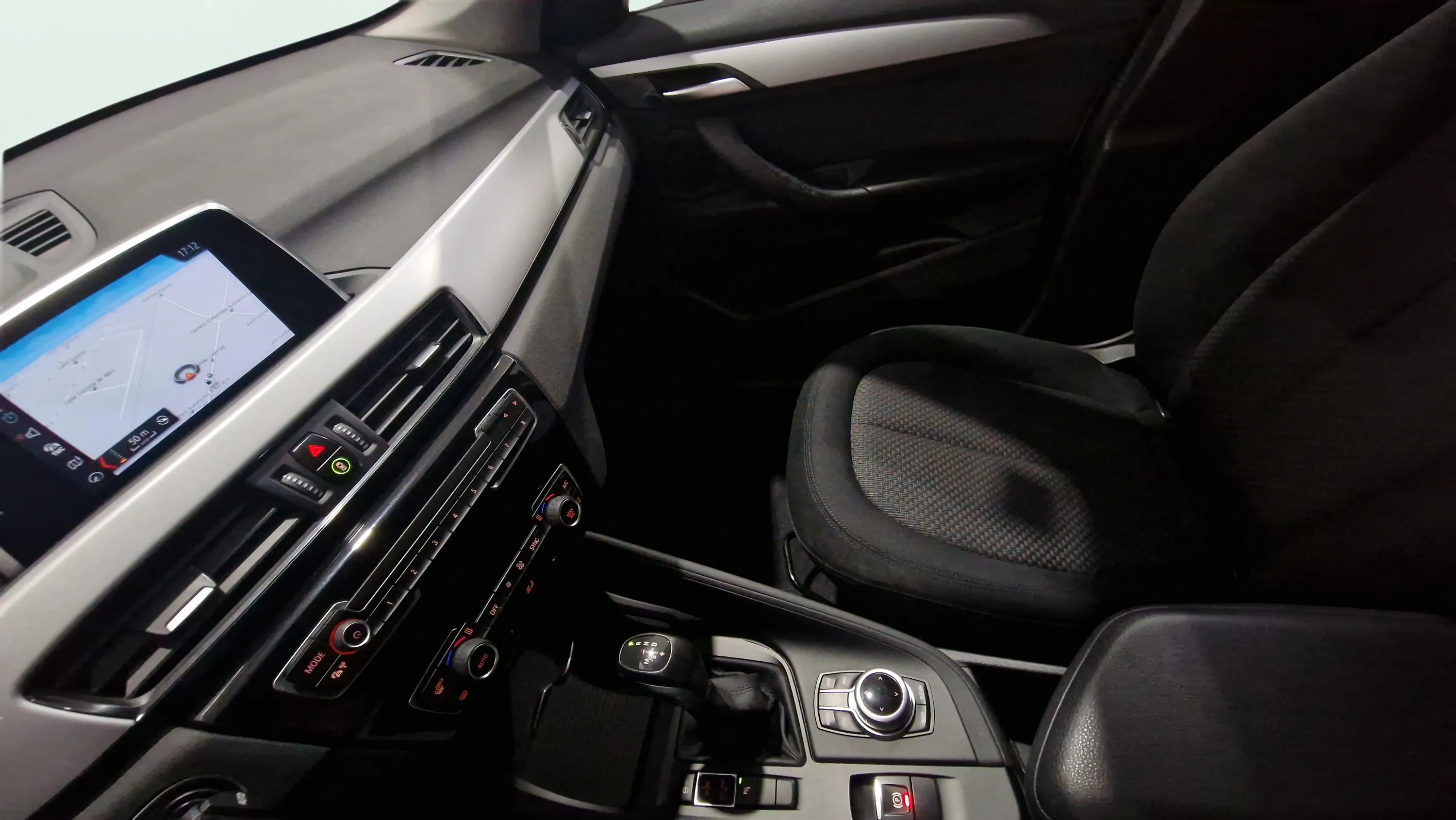 BMW X1 sDrive18d - foto 22