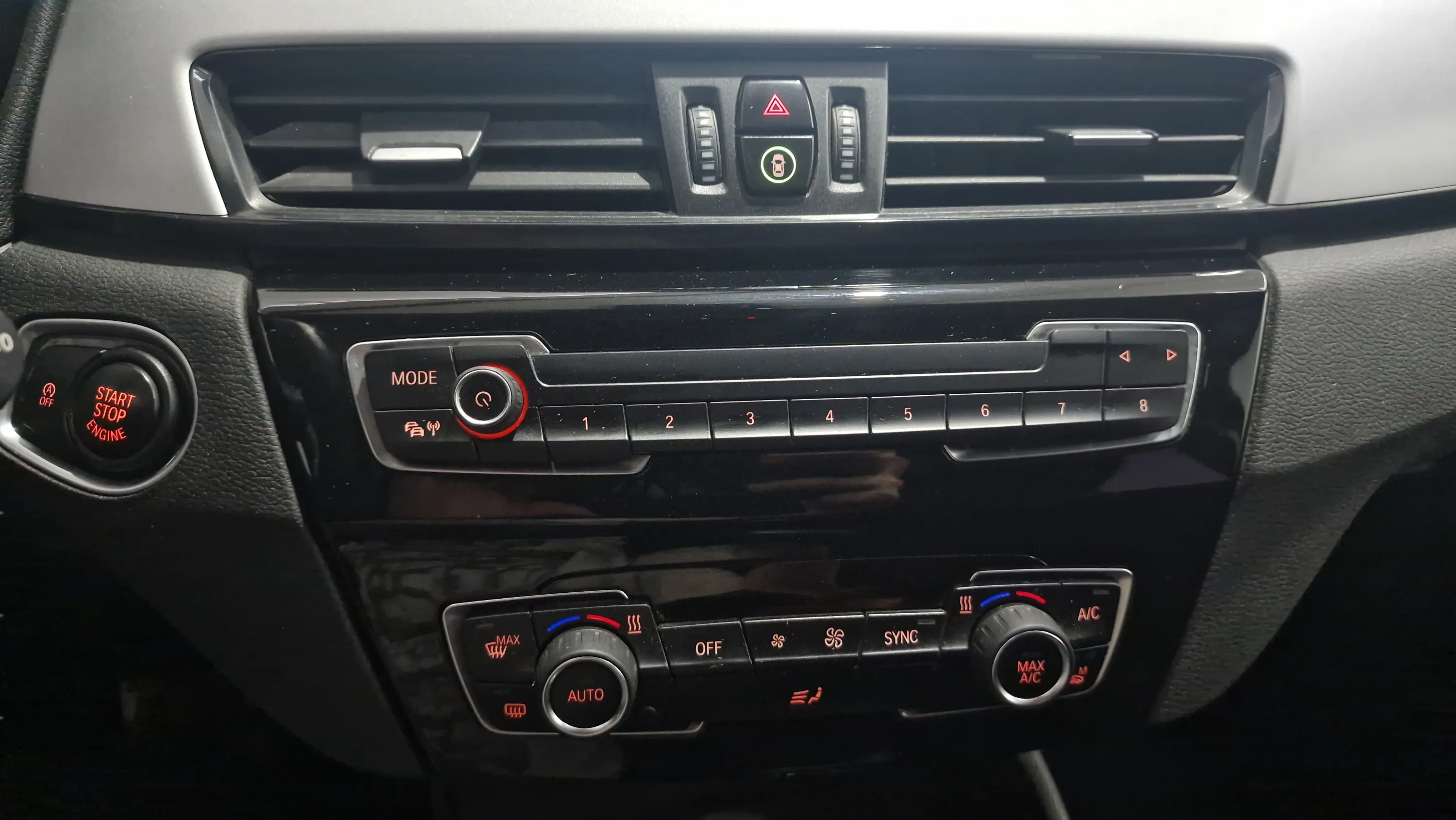 BMW X1 sDrive18d - foto 23