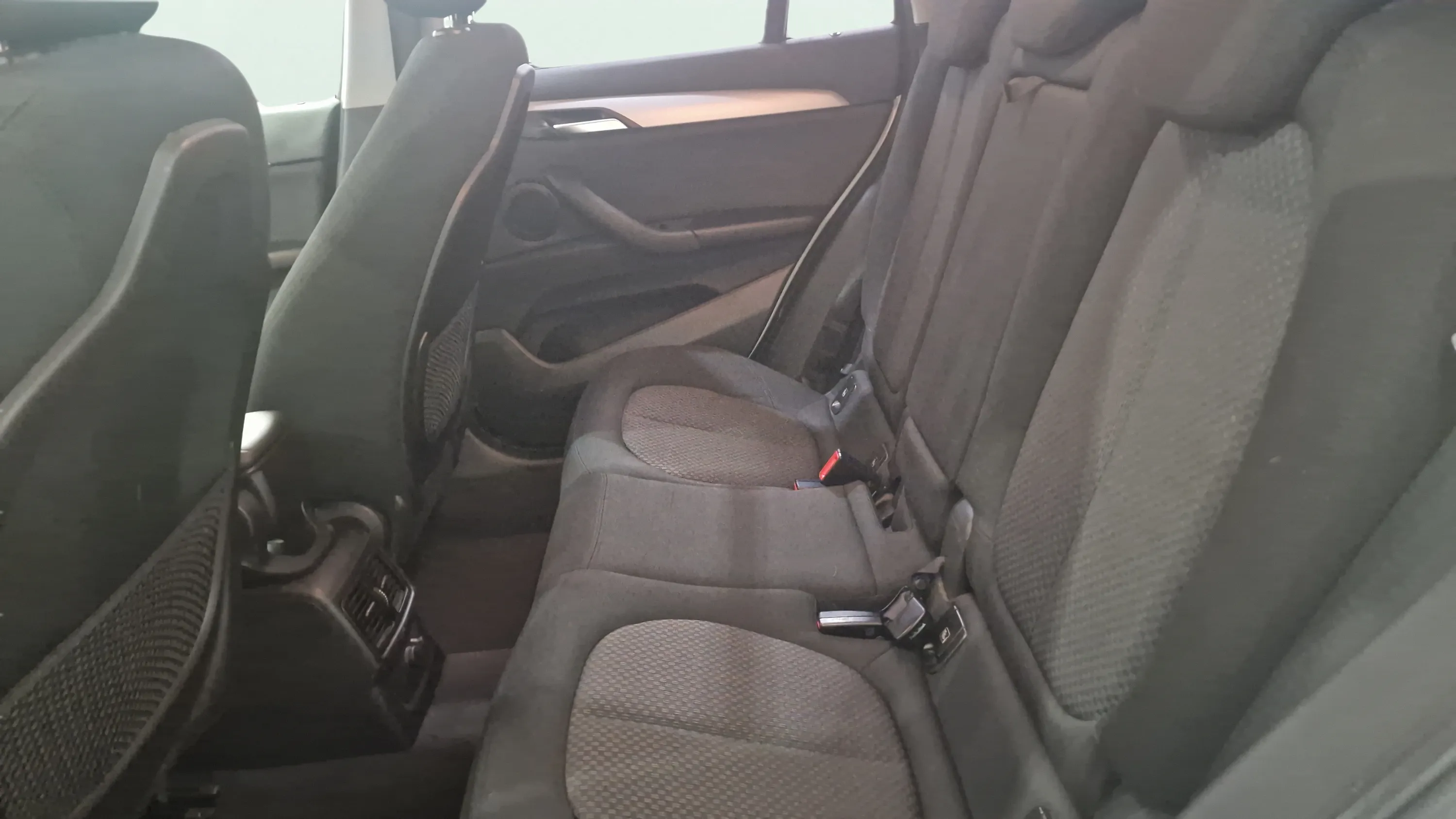 BMW X1 sDrive18d - foto 11