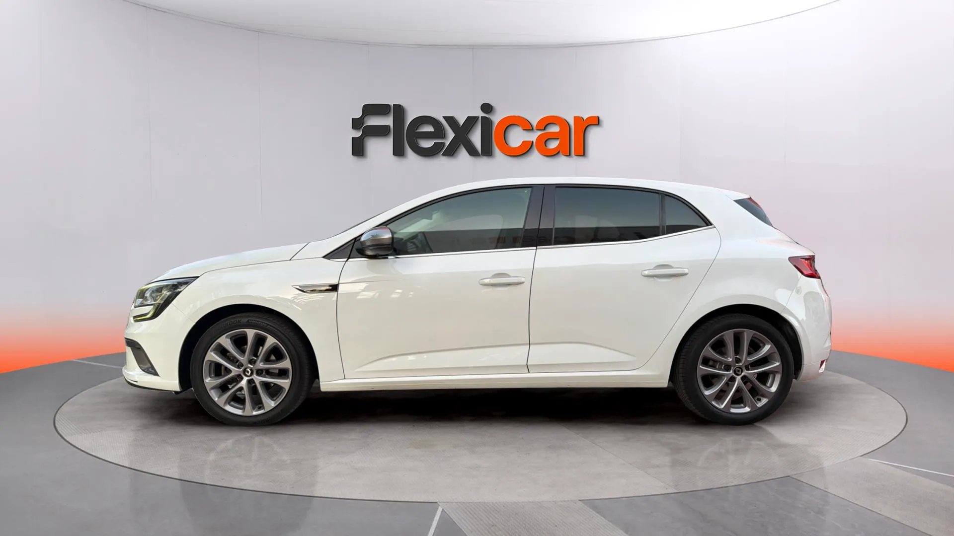 Renault Mégane GT Line En. TCe llanta 18" - foto 4
