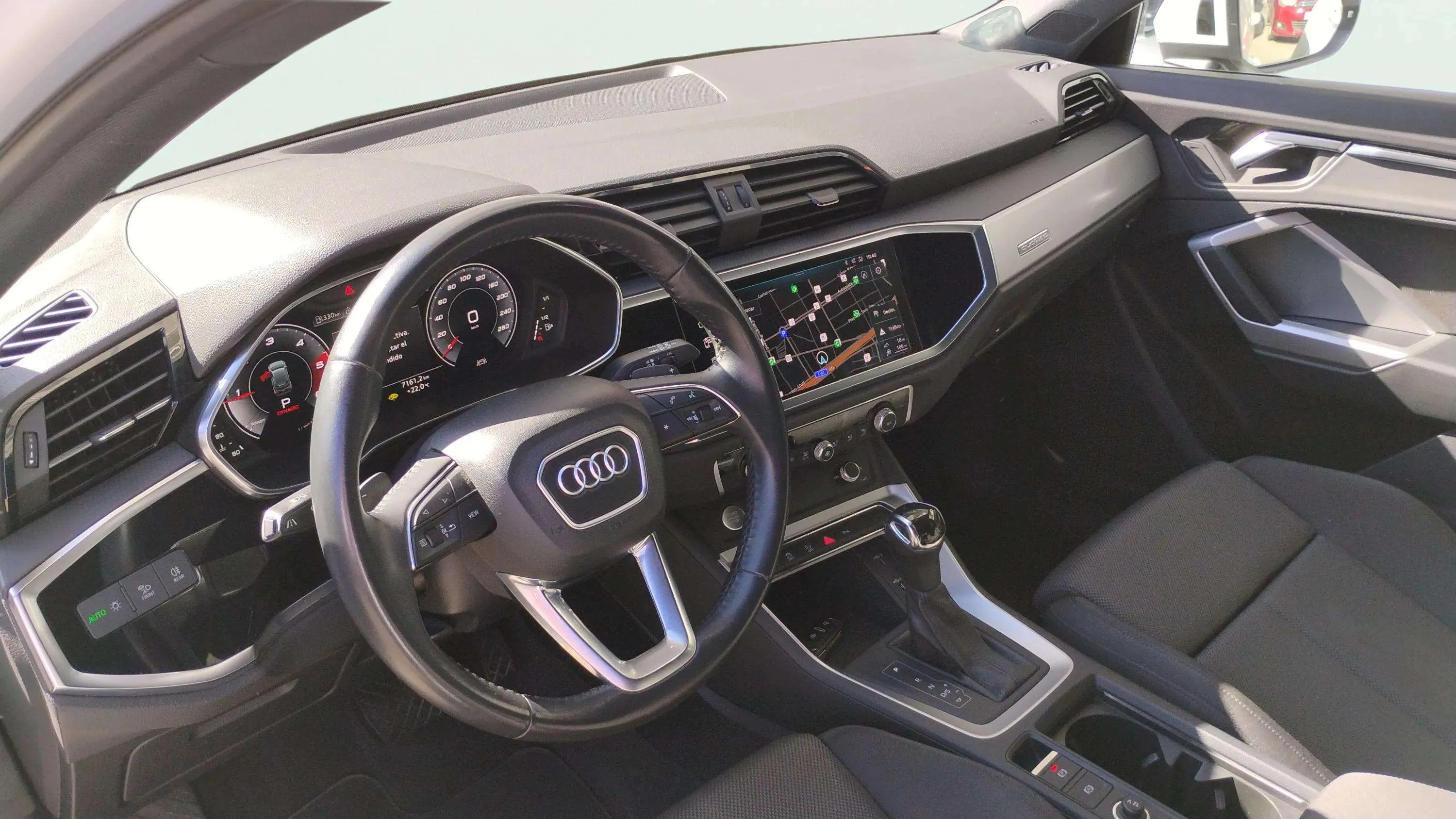 Audi Q3 40 TDI S tronic quattro S Line - foto 17