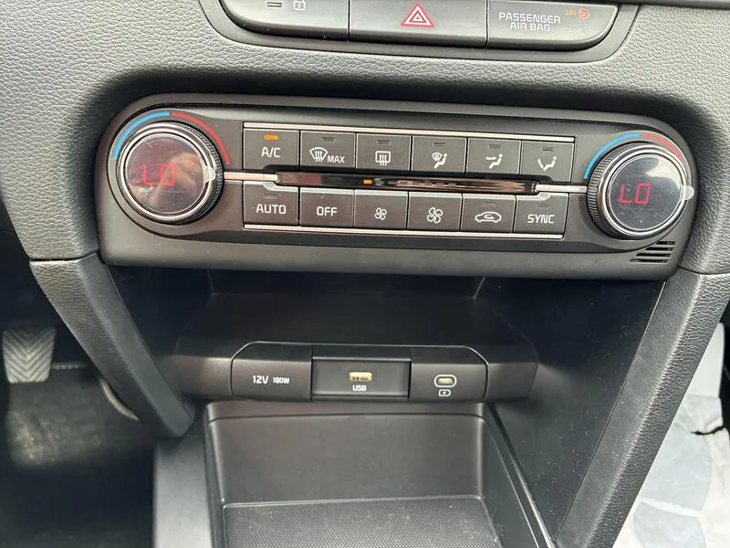 Kia XCeed 1.0 T-GDi Drive - foto 33