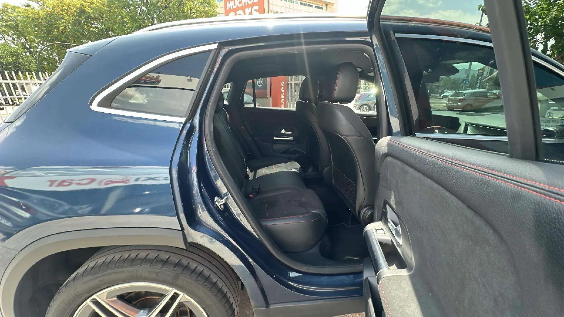 Mercedes-Benz GLA 200 D - foto 13