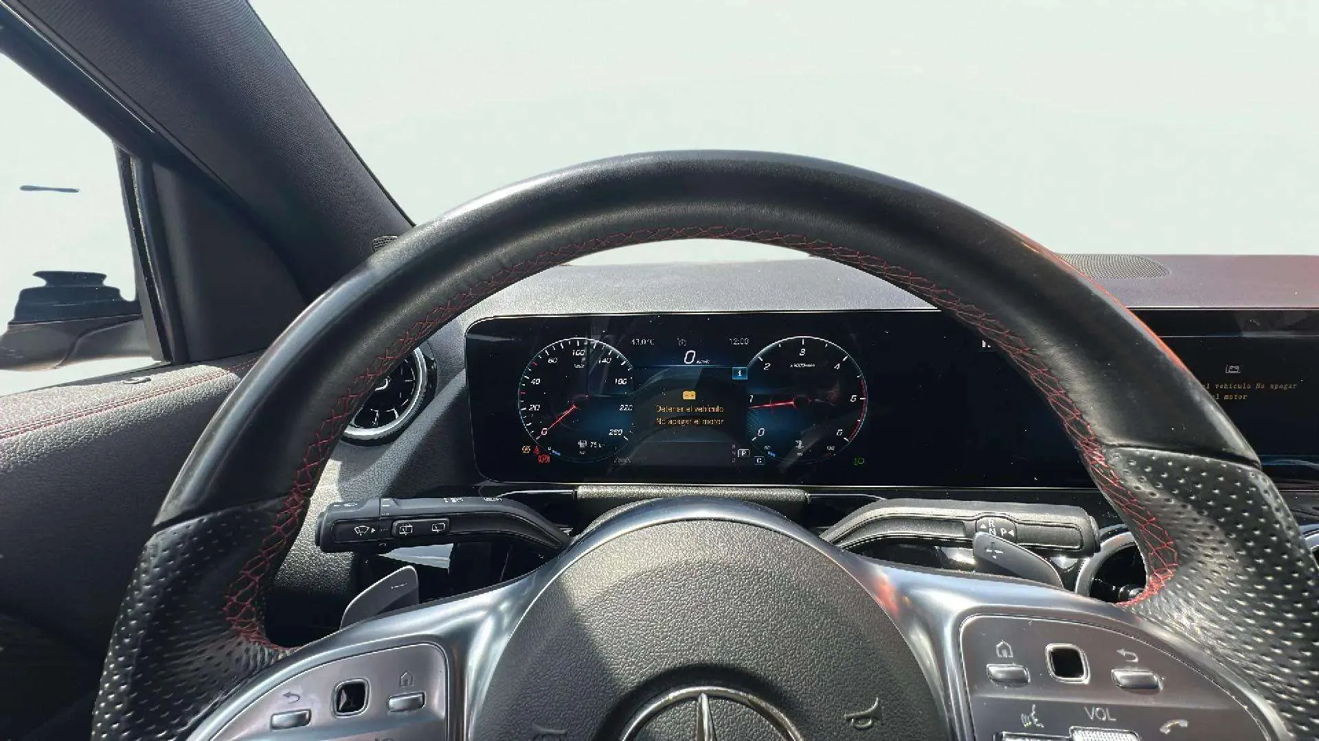 Mercedes-Benz GLA 200 D - foto 12