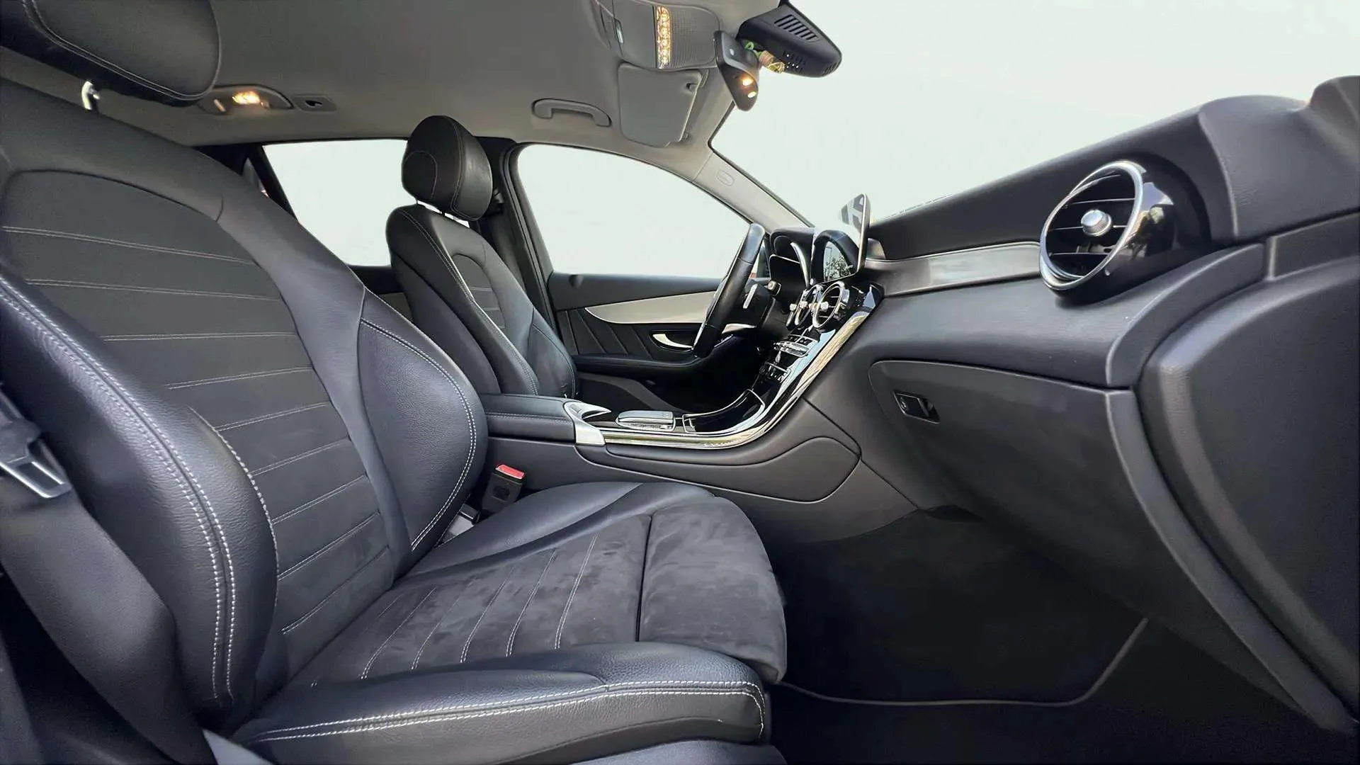 Mercedes-Benz GLC 300 de 4MATIC - foto 10