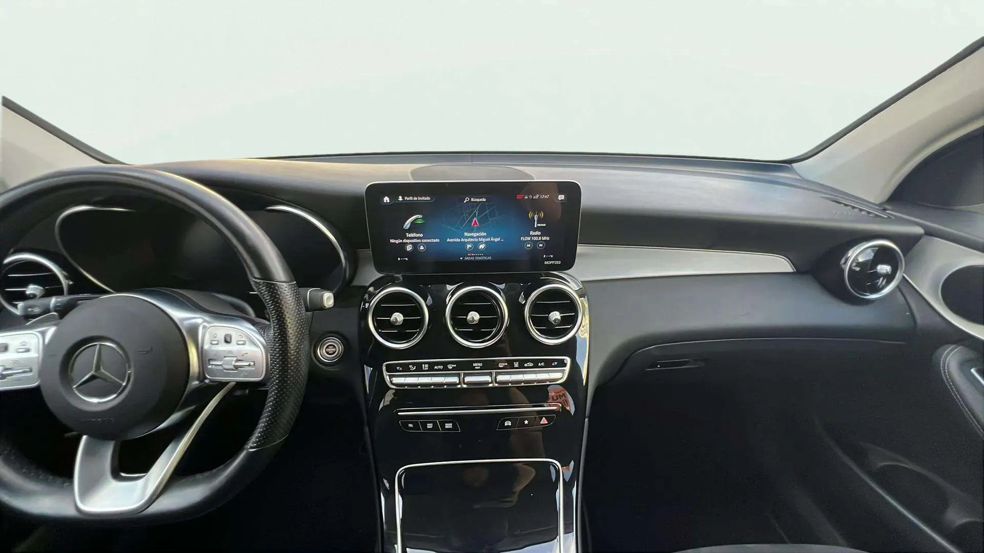 Mercedes-Benz GLC 300 de 4MATIC - foto 8
