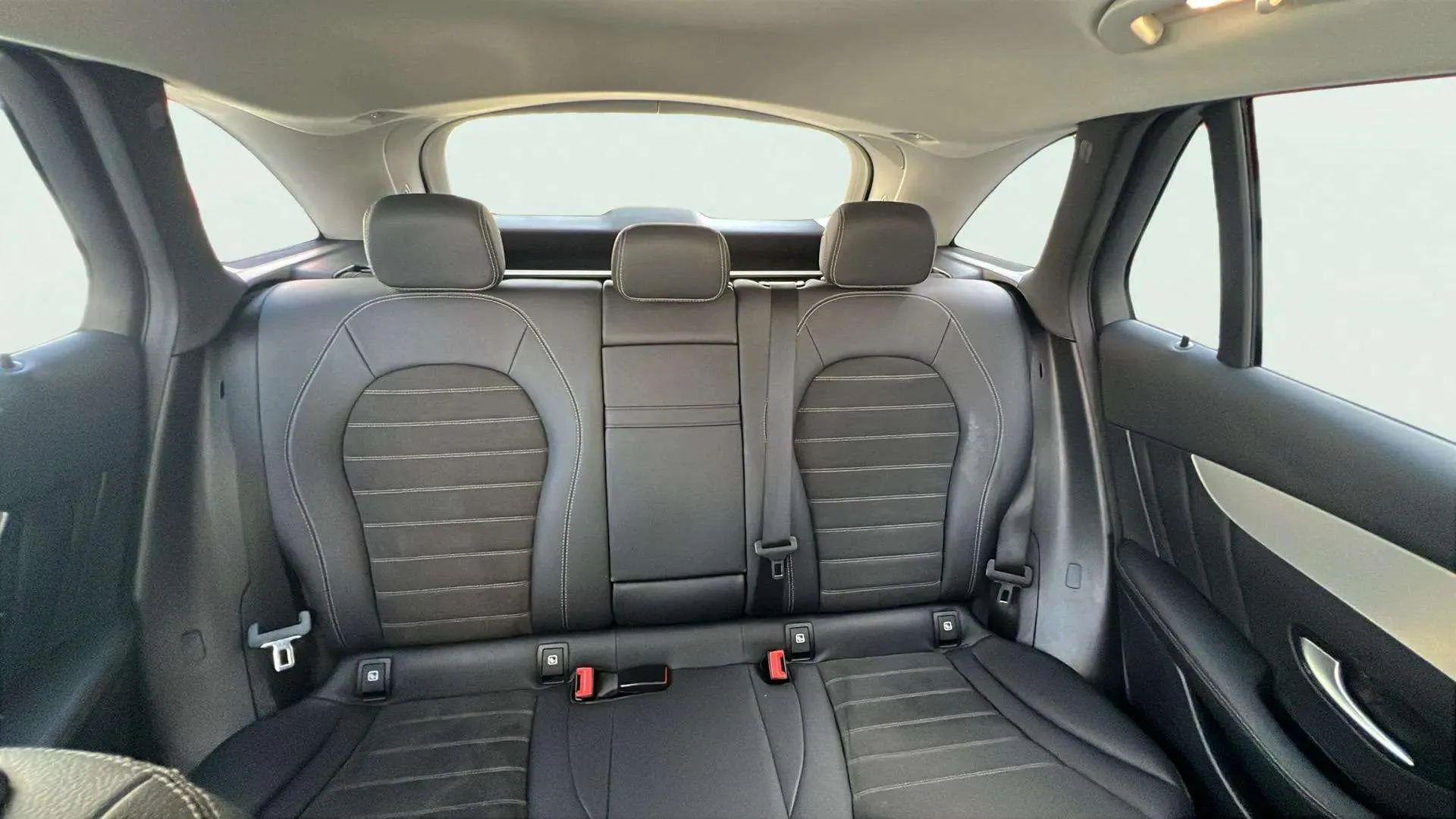 Mercedes-Benz GLC 300 de 4MATIC - foto 12